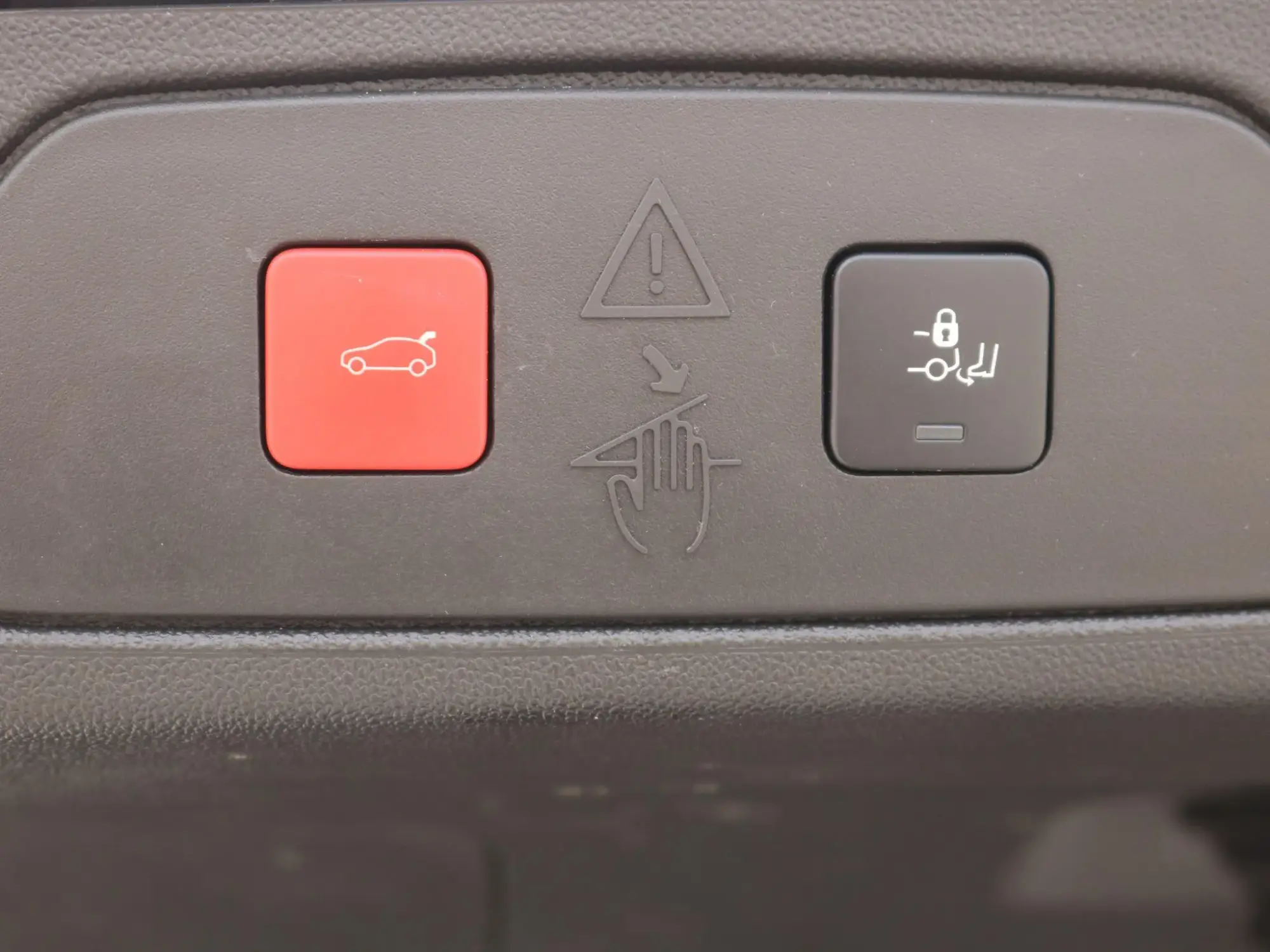 Vauxhall Grandland PHEV Image 13 Vauxhall Grandland PHEV Image 13