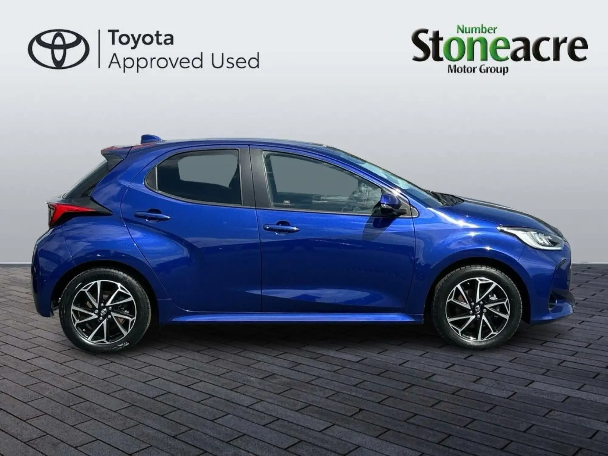 Toyota Yaris Image 2