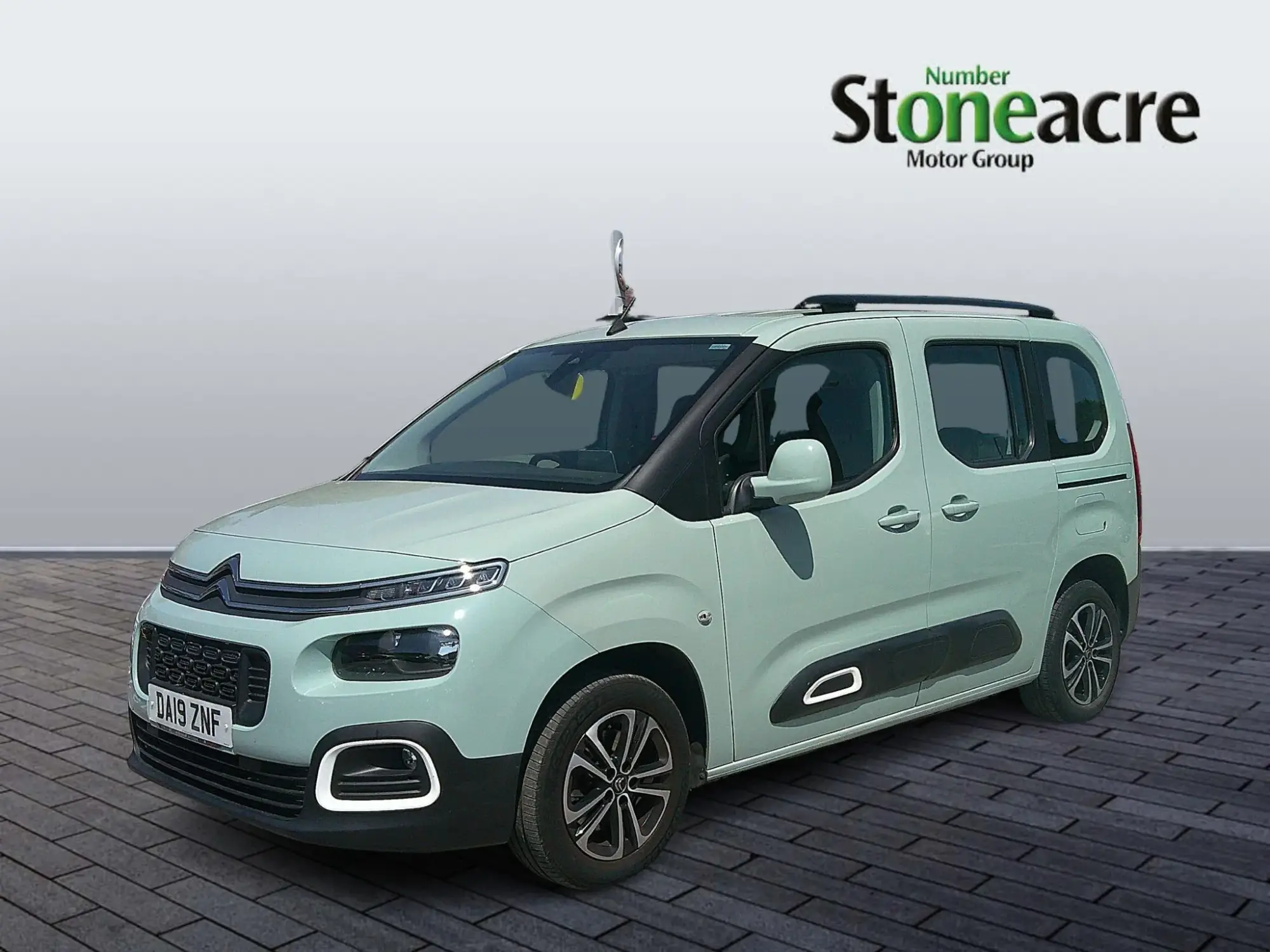 Citroen Berlingo 1.5 BlueHDi 130 Flair M 5dr EAT8 DA19ZNF Image 3