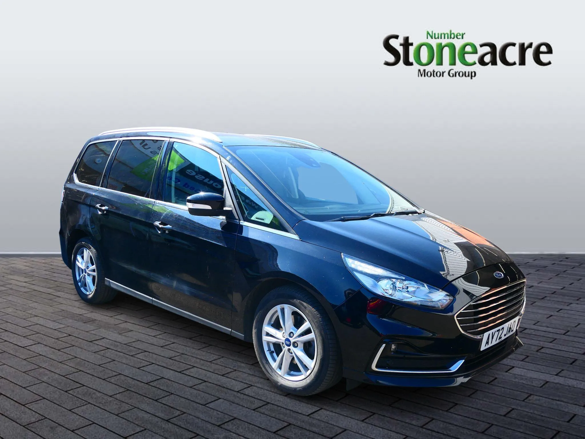 Ford Galaxy listing photo