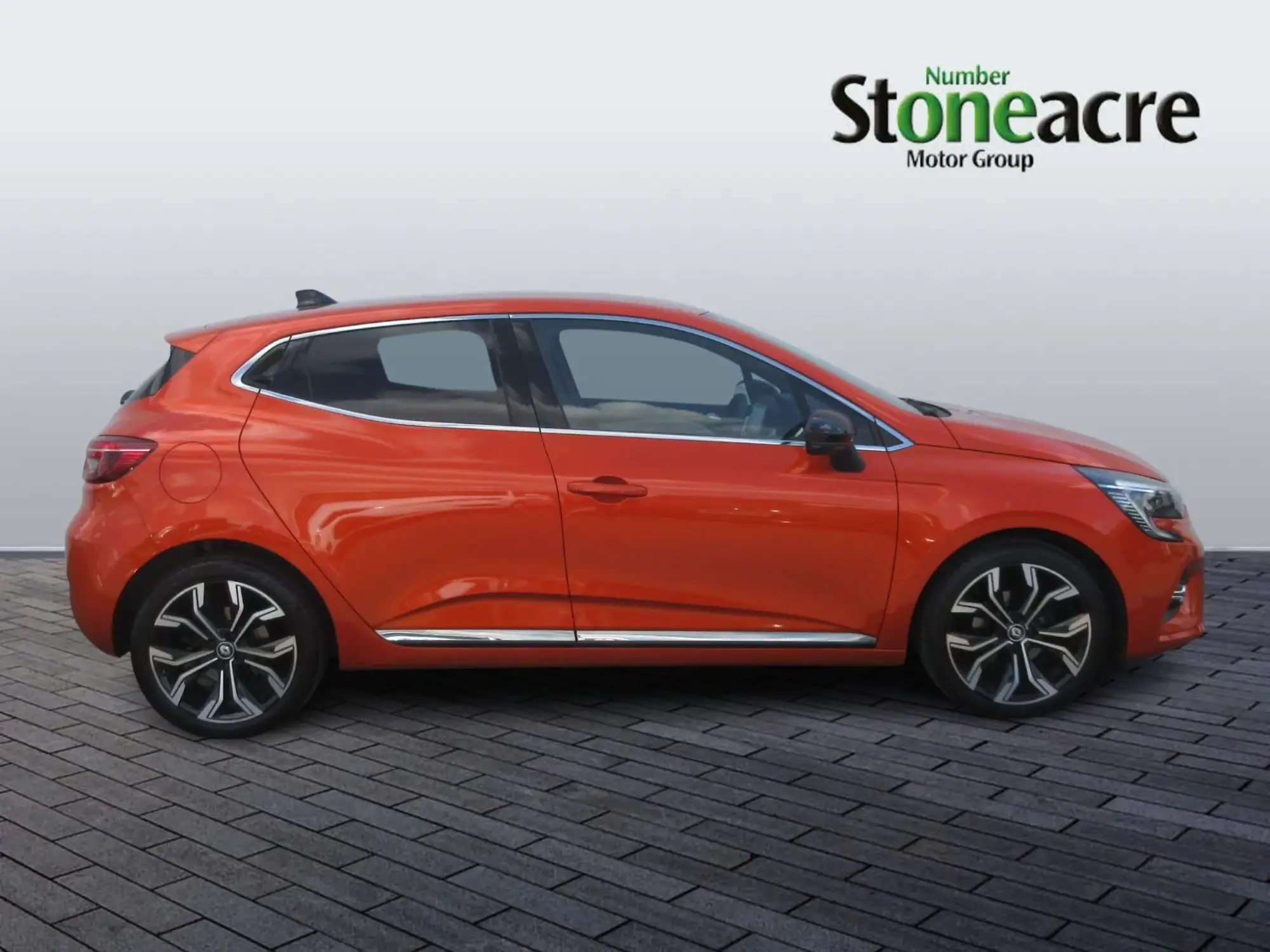 Renault Clio Image 2
