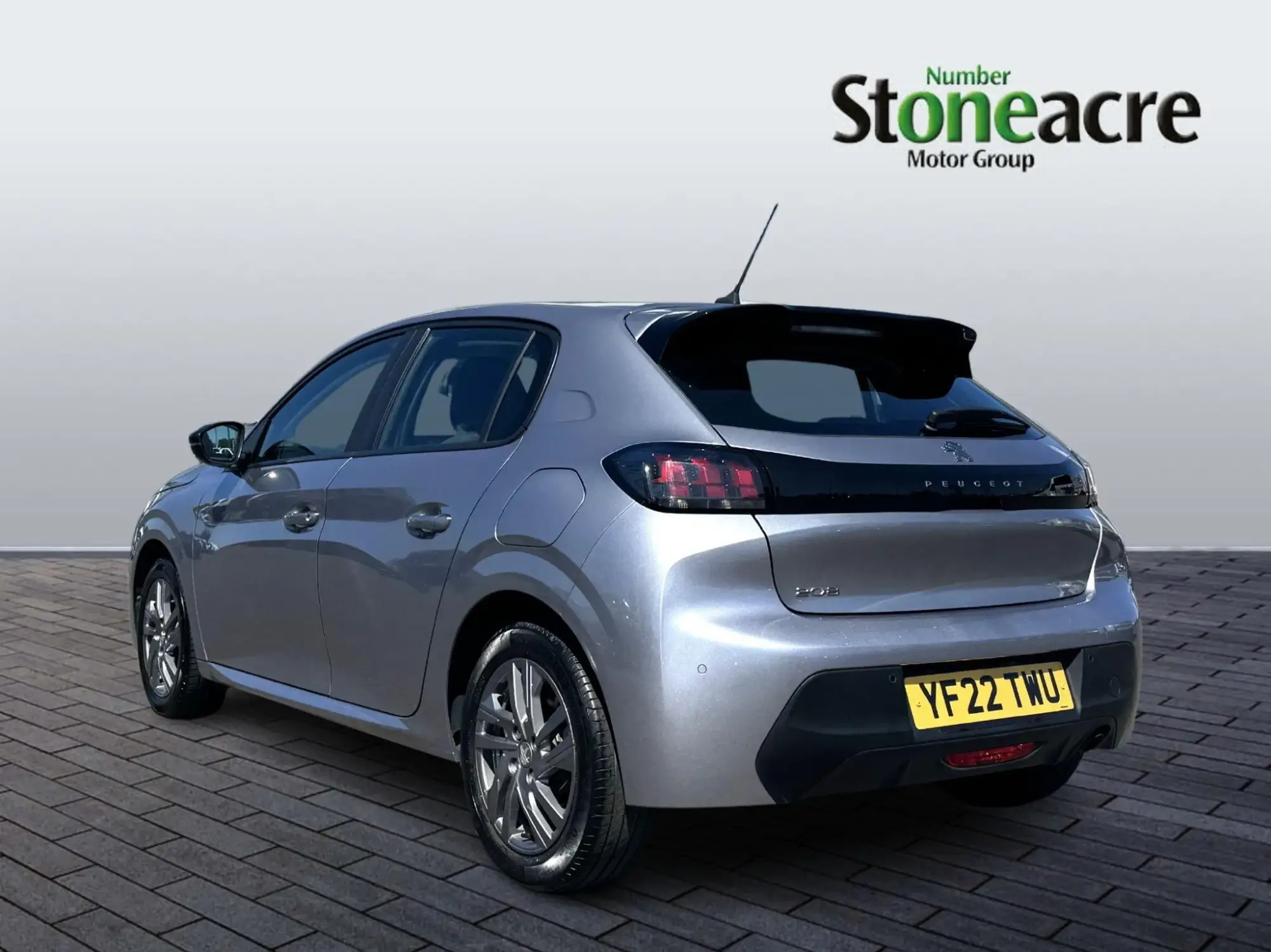 Peugeot 208 Image 5