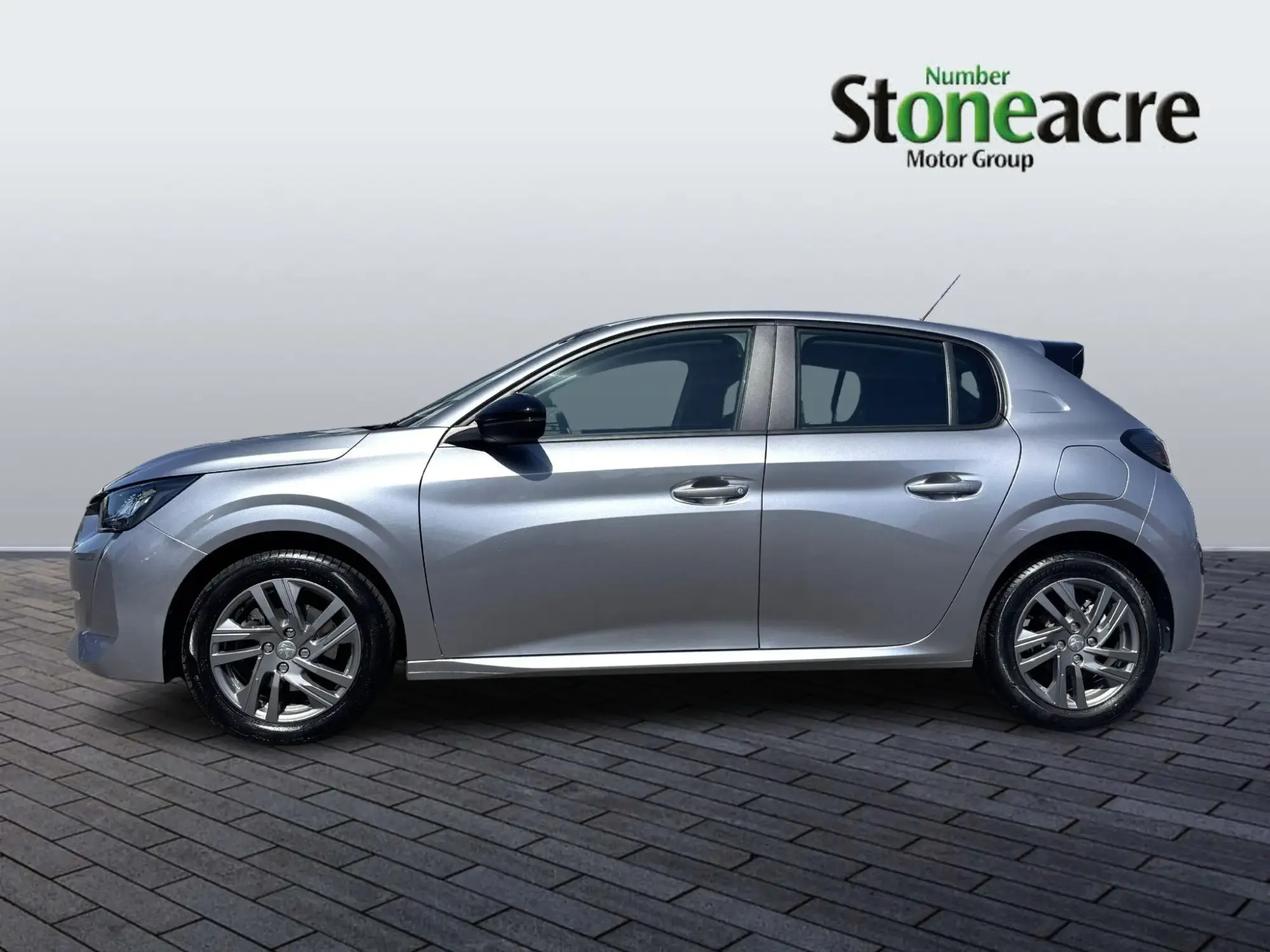 Peugeot 208 Image 6