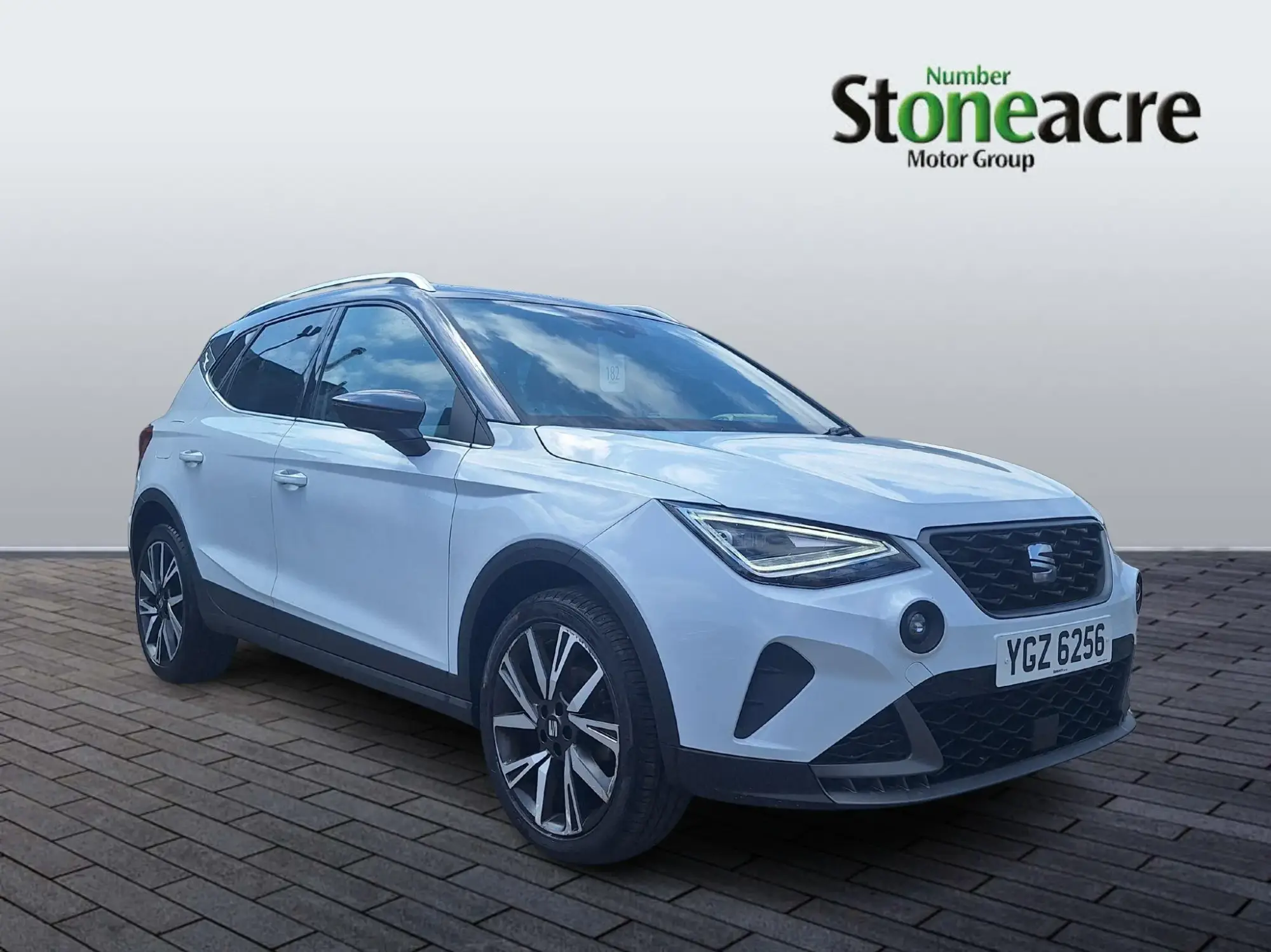 SEAT Arona 1.0 TSI FR Edition DSG Euro 6 (s/s) 5dr YGZ6256 Image 1 SEAT Arona 1.0 TSI FR Edition DSG Euro 6 (s/s) 5dr YGZ6256 Image 1
