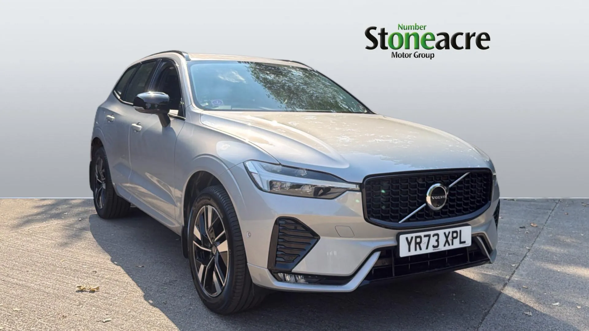 Volvo XC60 undefined Plus Dark B5 (250 hp)
