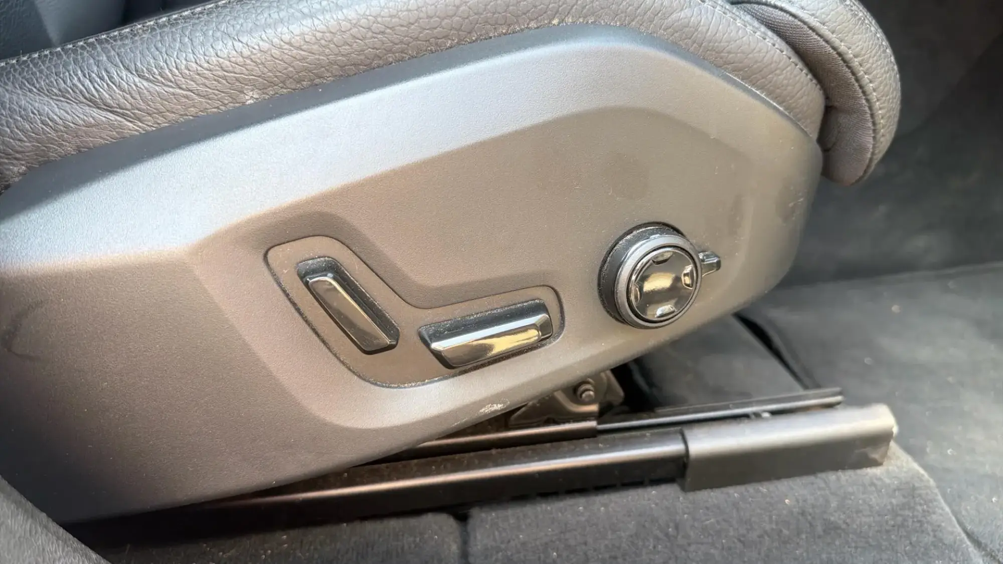 Volvo XC60 Image 28