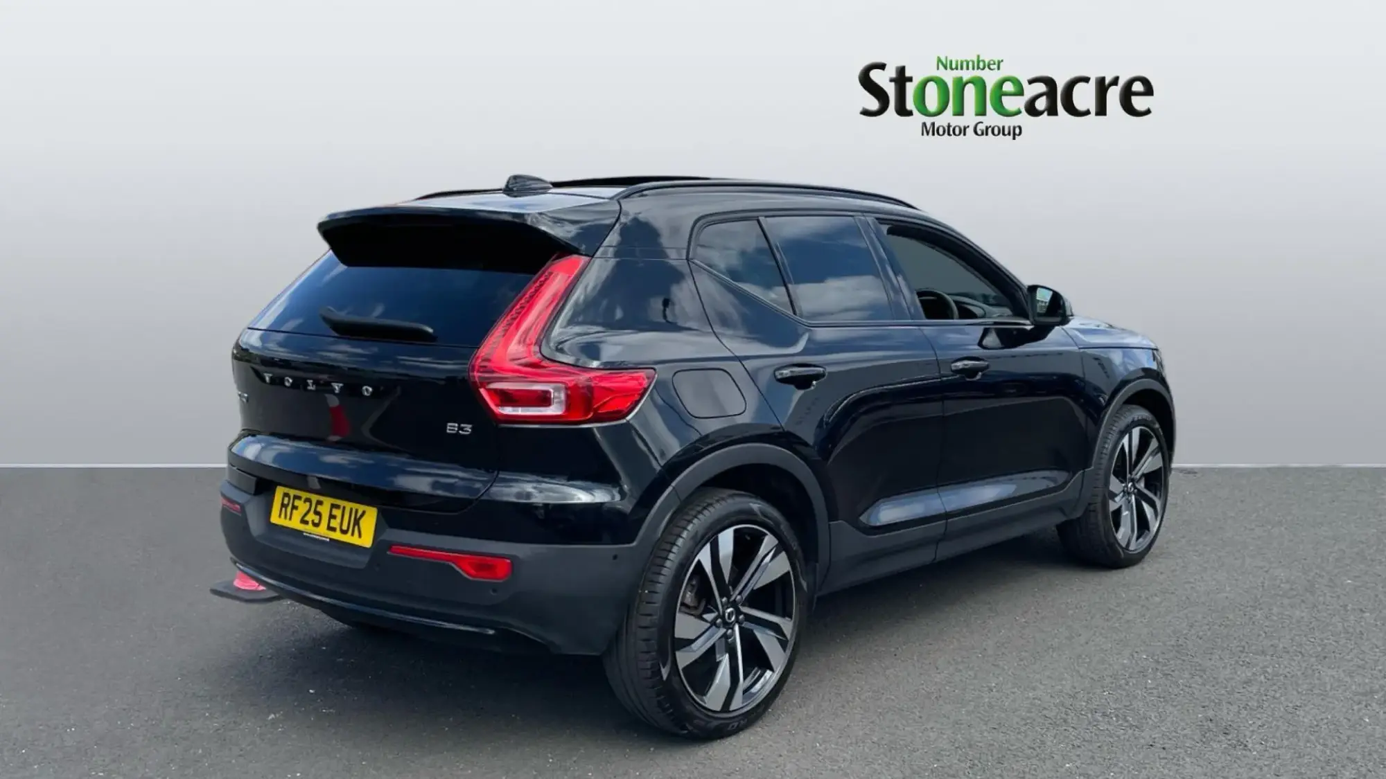 Volvo XC40 Image 2