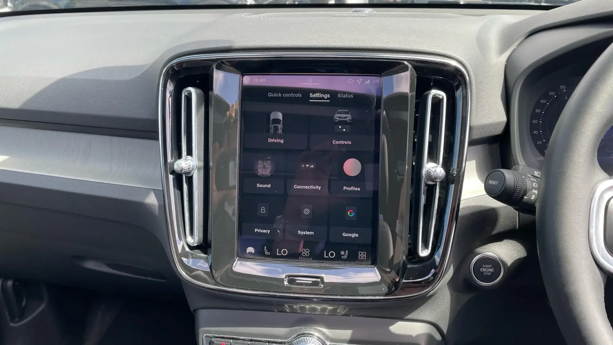 Volvo XC40 Image 12