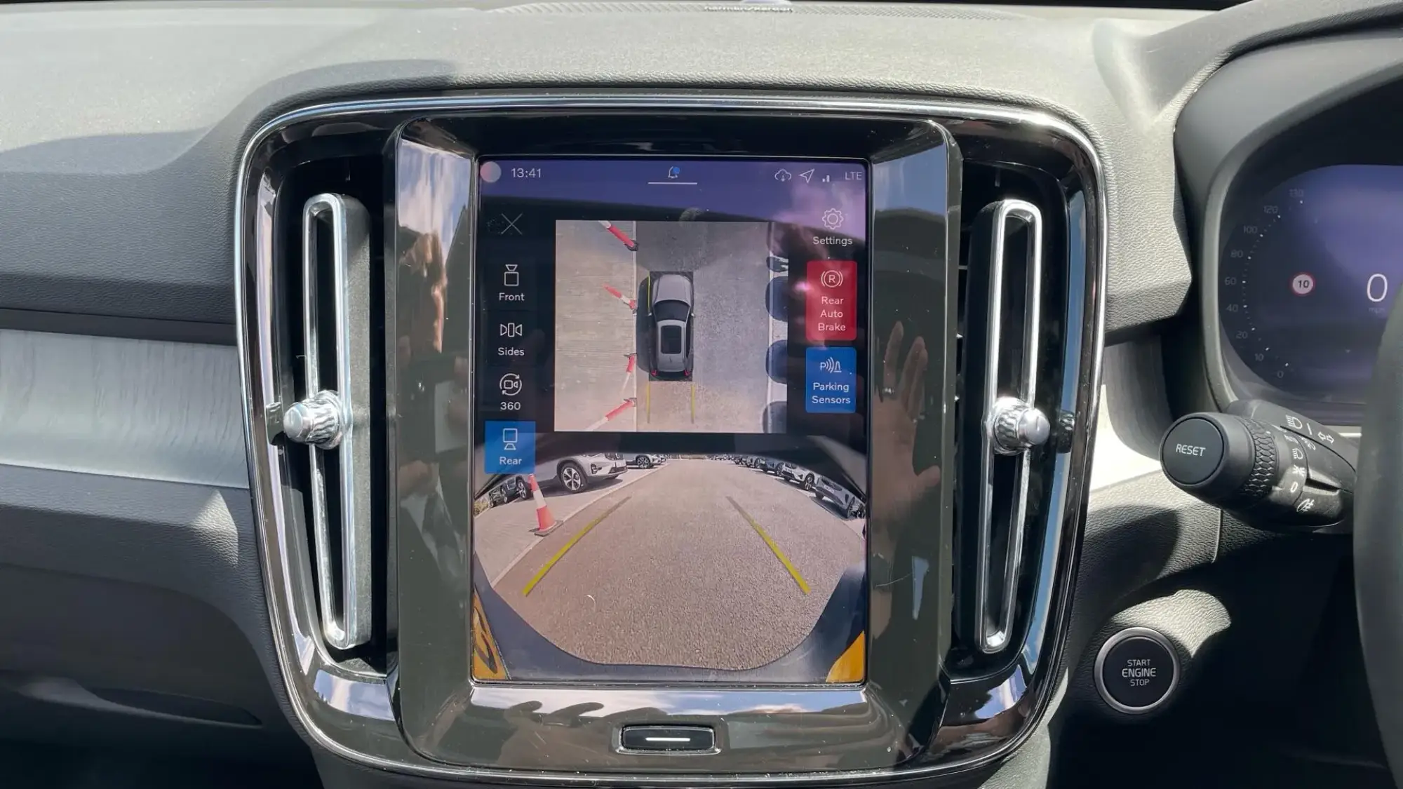 Volvo XC40 Image 19