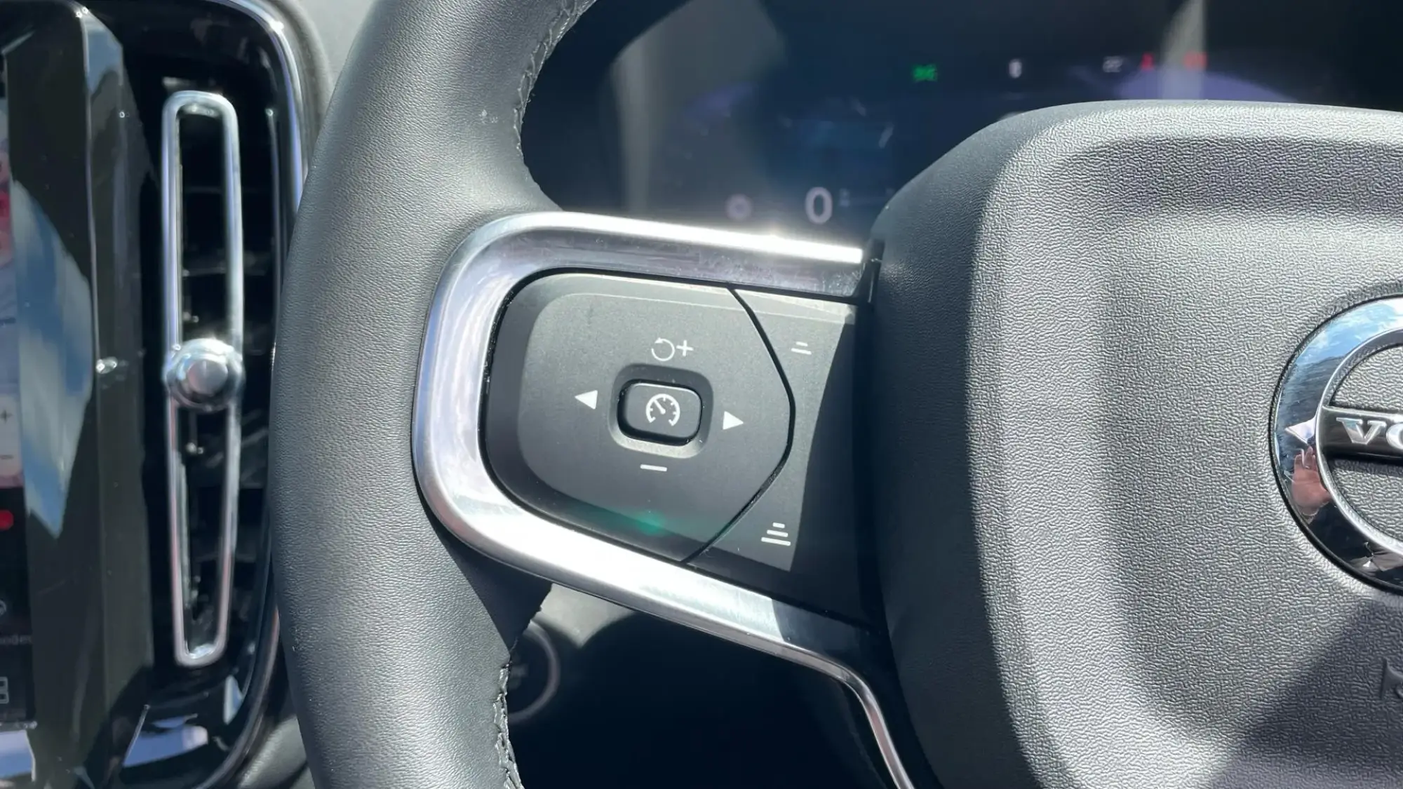 Volvo XC40 Image 21