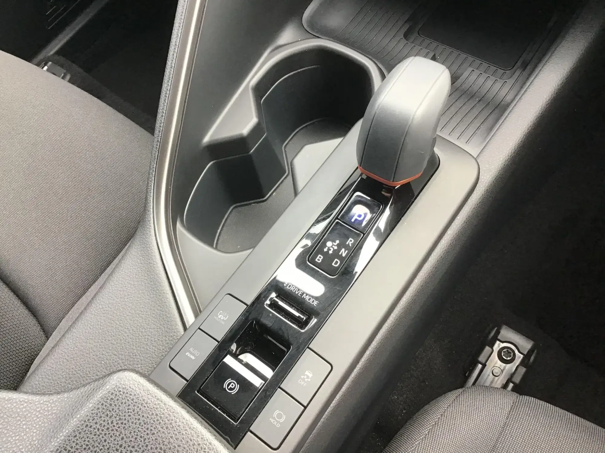 Toyota C-HR Plug-in Hybrid Image 9 Toyota C-HR Plug-in Hybrid Image 9