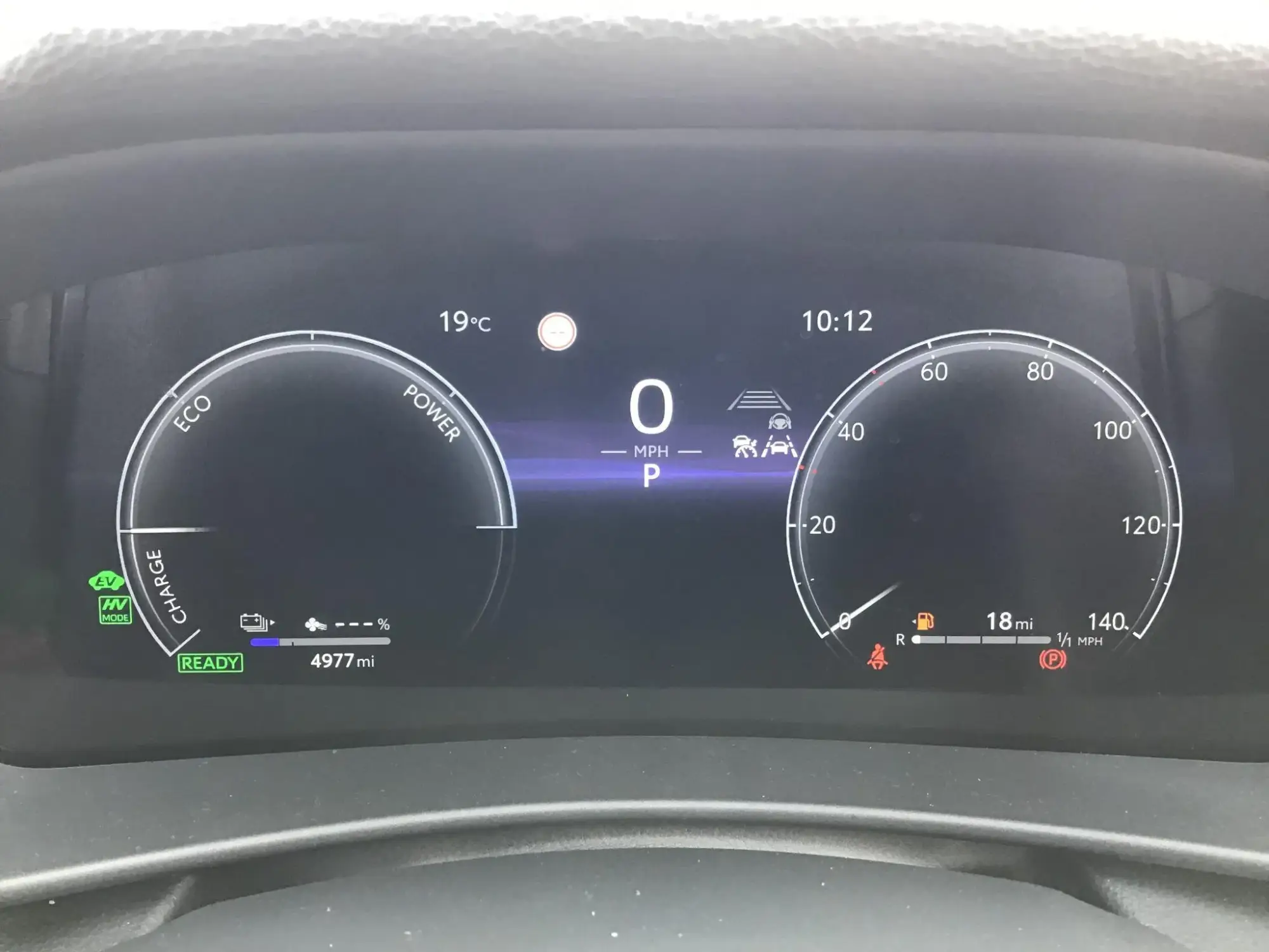Toyota C-HR Plug-in Hybrid Image 11 Toyota C-HR Plug-in Hybrid Image 11