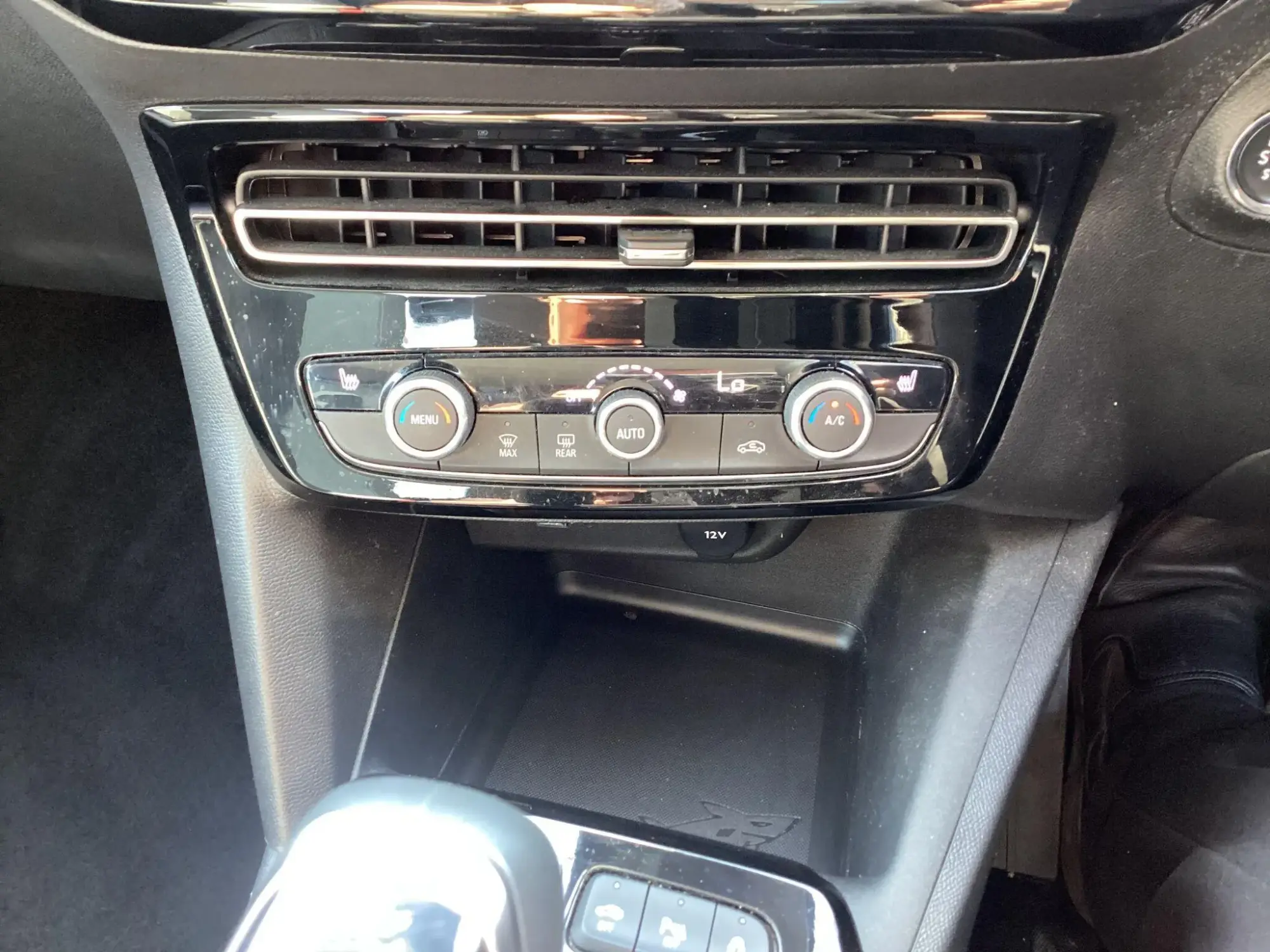 Vauxhall Mokka Image 16 Vauxhall Mokka Image 16