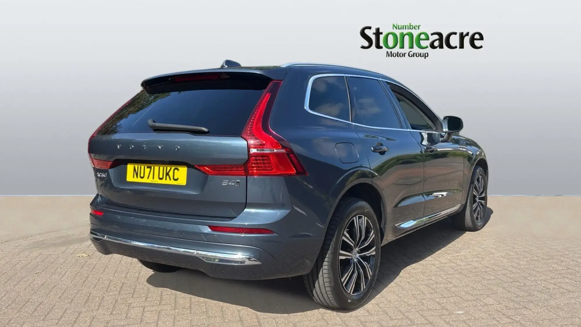 Volvo XC60 Image 2