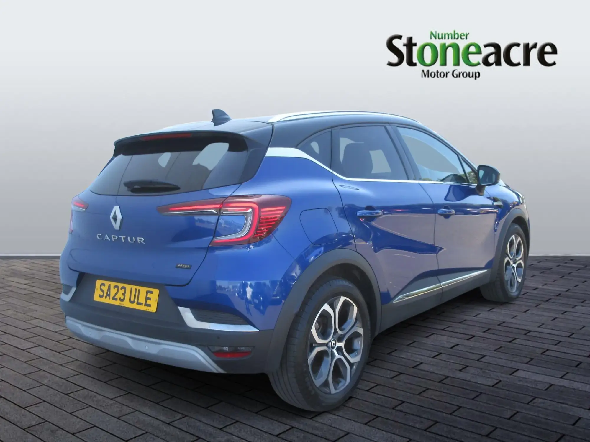 Renault Captur E-Tech Image 3