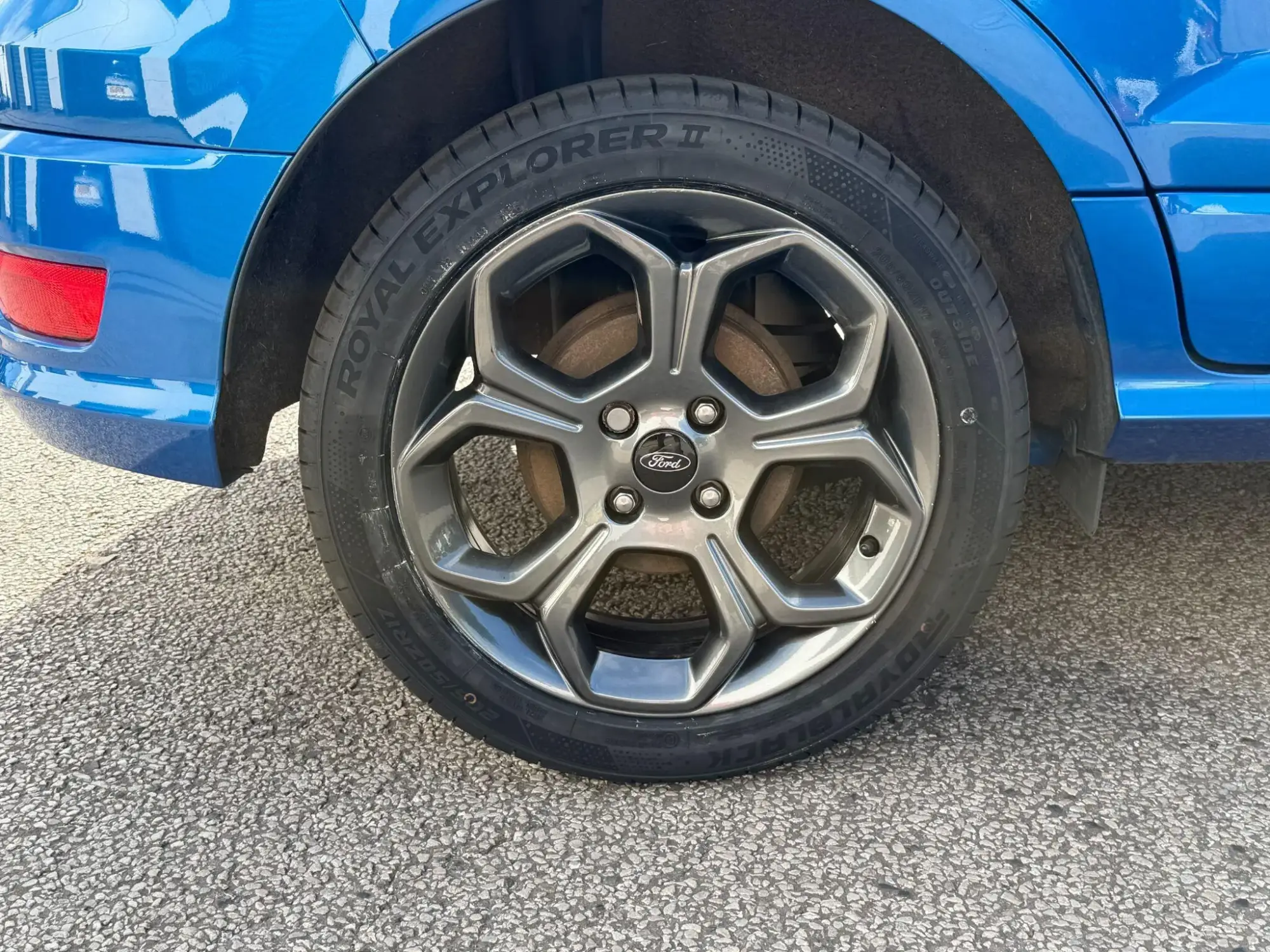 Ford EcoSport Image 9