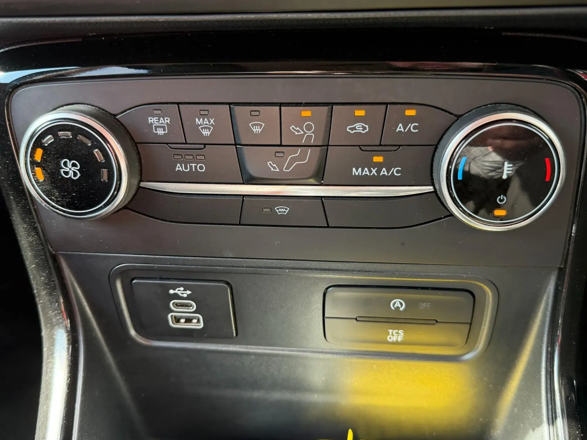 Ford EcoSport Image 20
