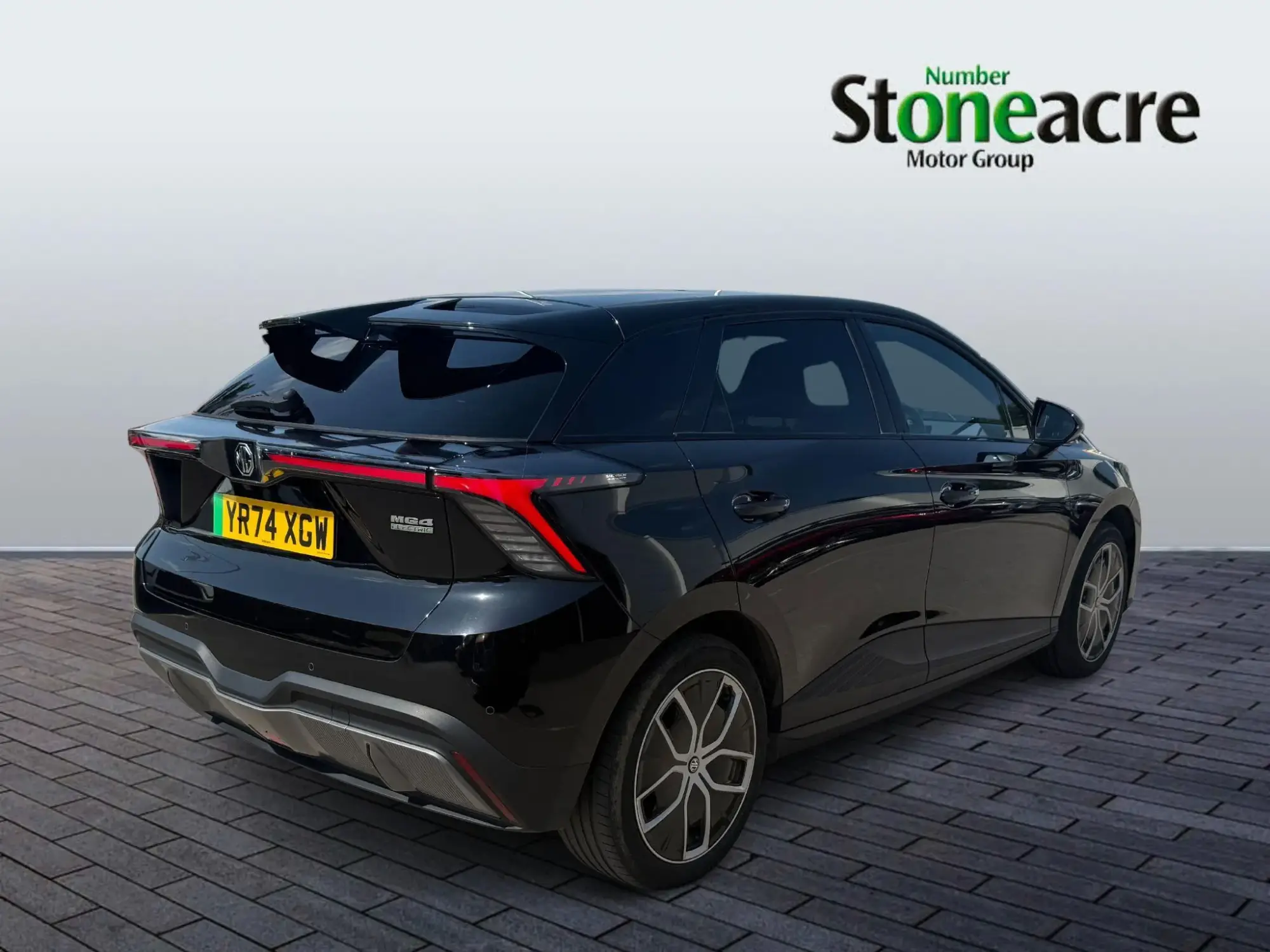 MG 4 EV 150kW Trophy EV Long Range 64kWh 5dr Auto YR74XGW Image 3