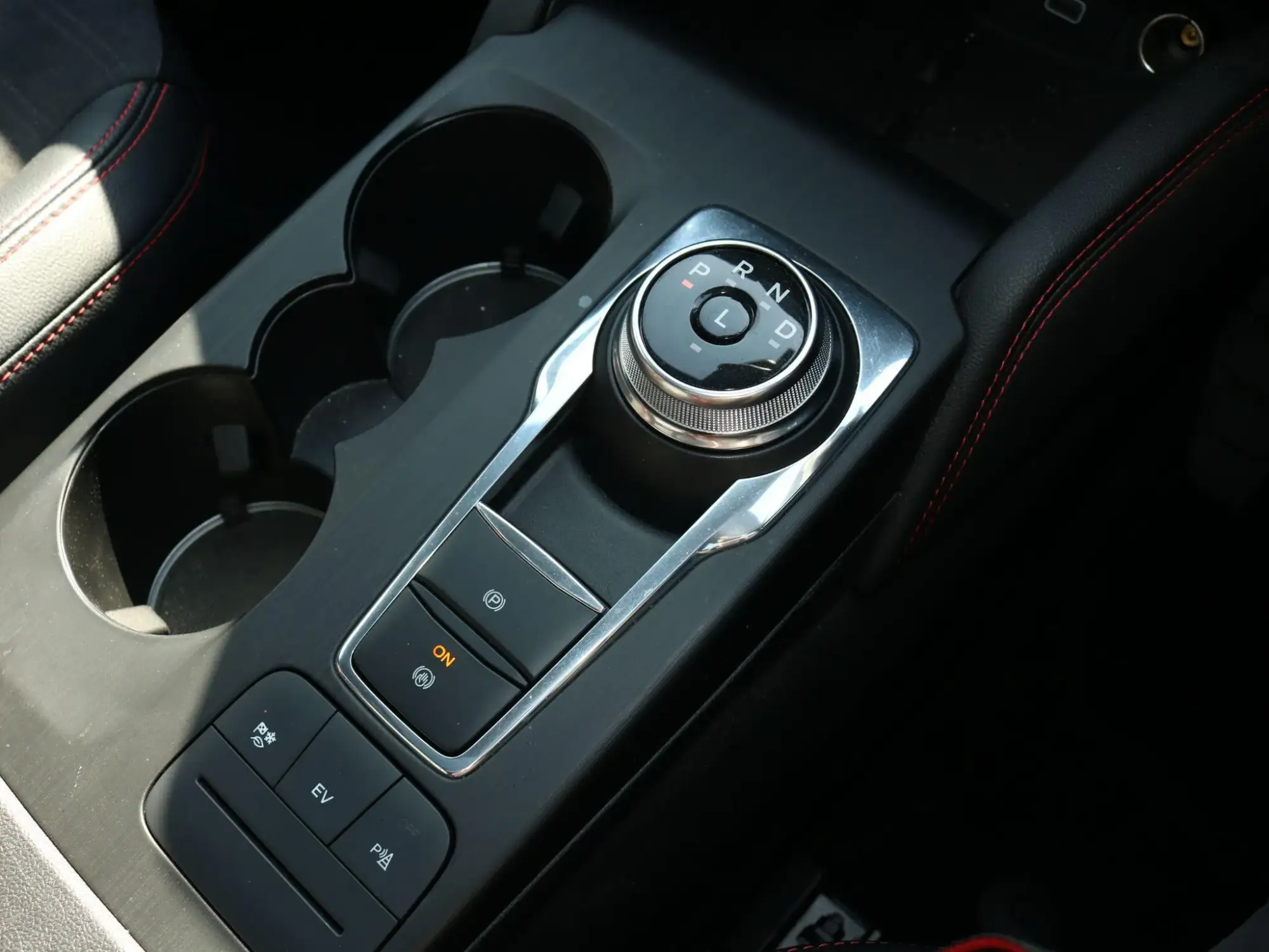 Ford Kuga Plug-In Hybrid Image 21 Ford Kuga Plug-In Hybrid Image 21
