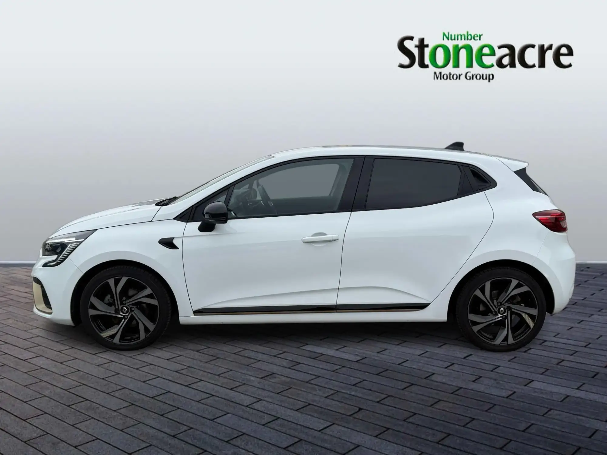 Renault Clio E-Tech Image 6