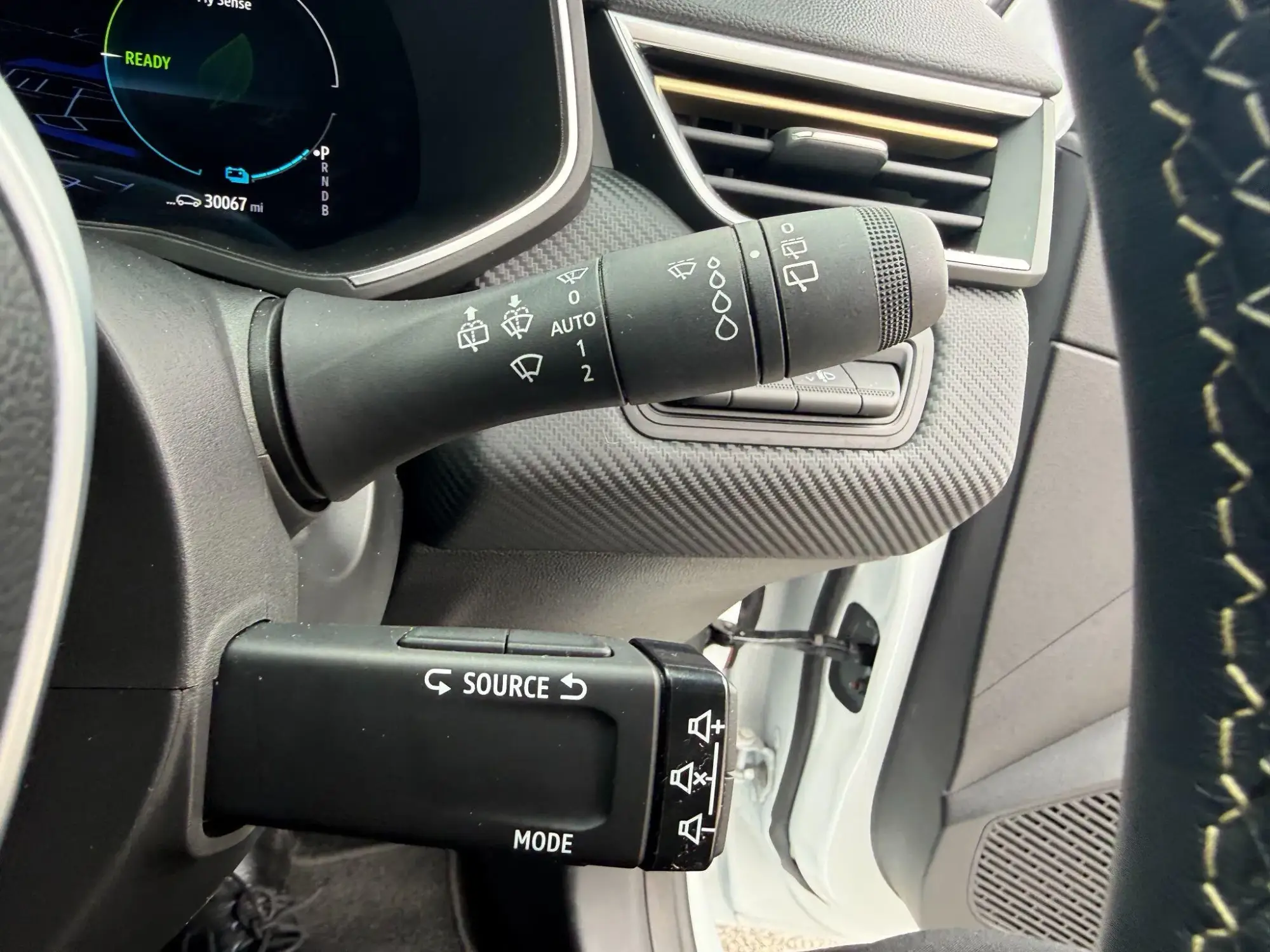 Renault Clio E-Tech Image 30
