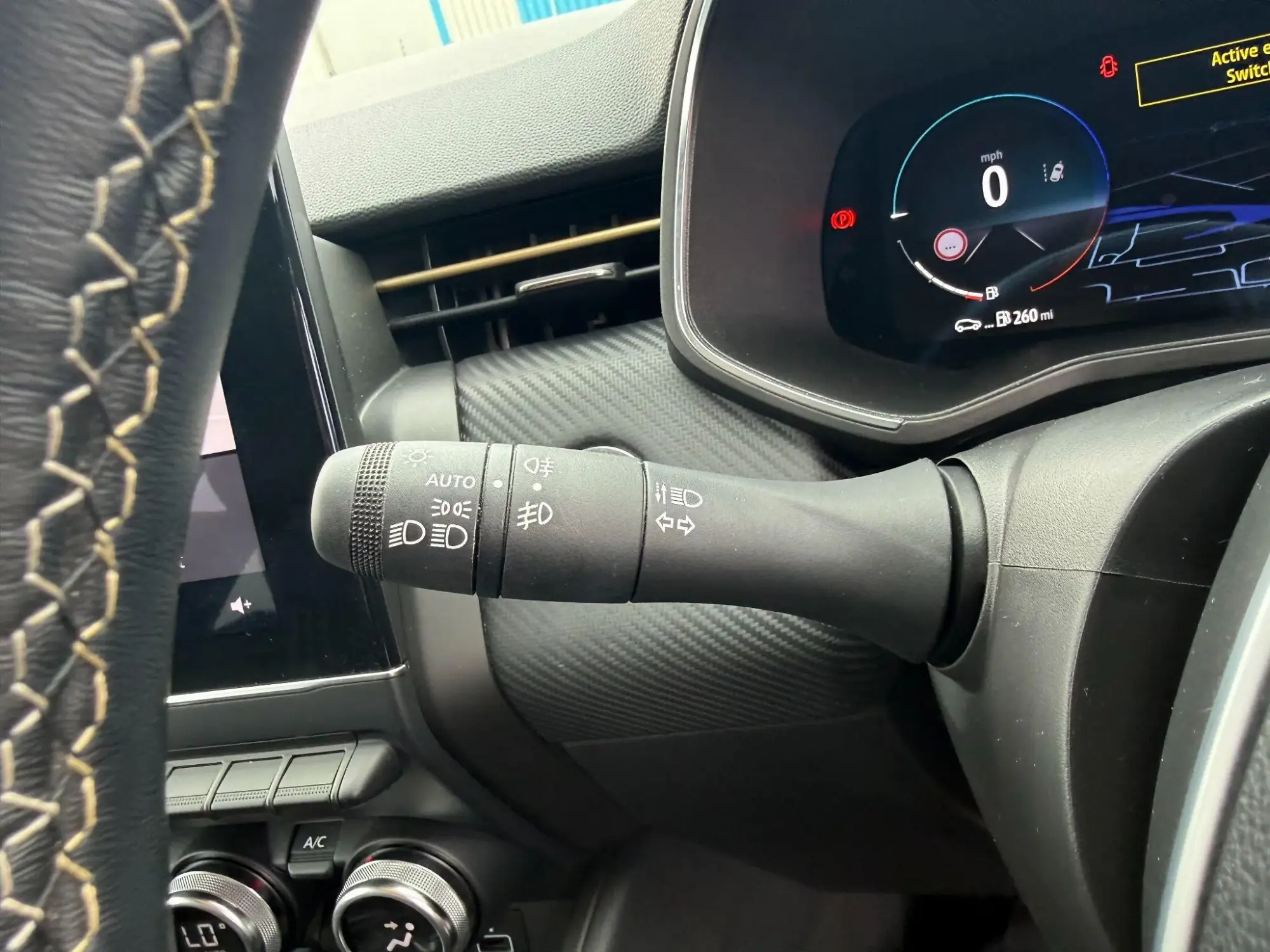 Renault Clio E-Tech Image 31