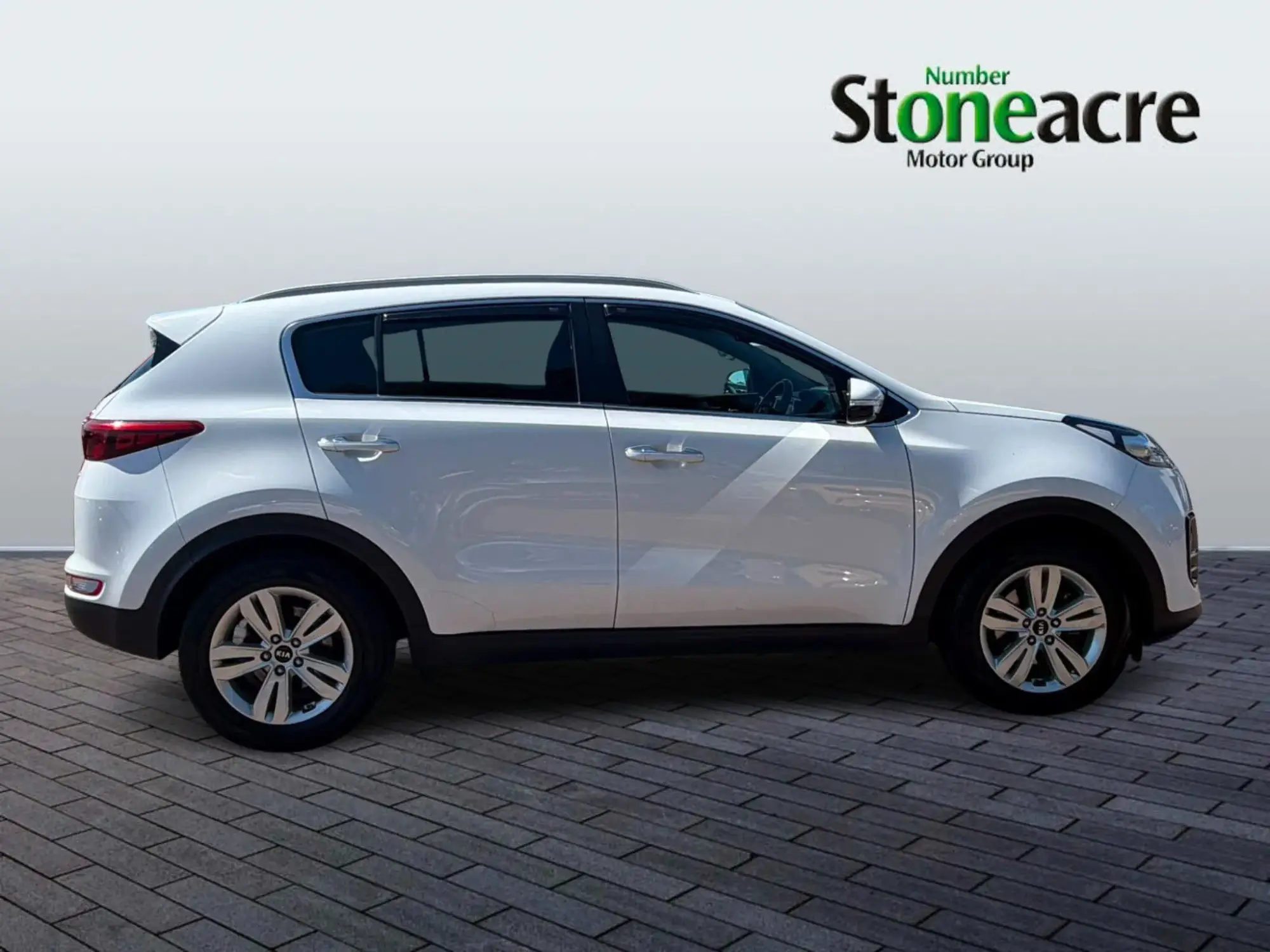 Kia Sportage 1.6 GDi 2 SUV 5dr Petrol Manual Euro 6 (s/s) (130 bhp) T6PEO Image 2