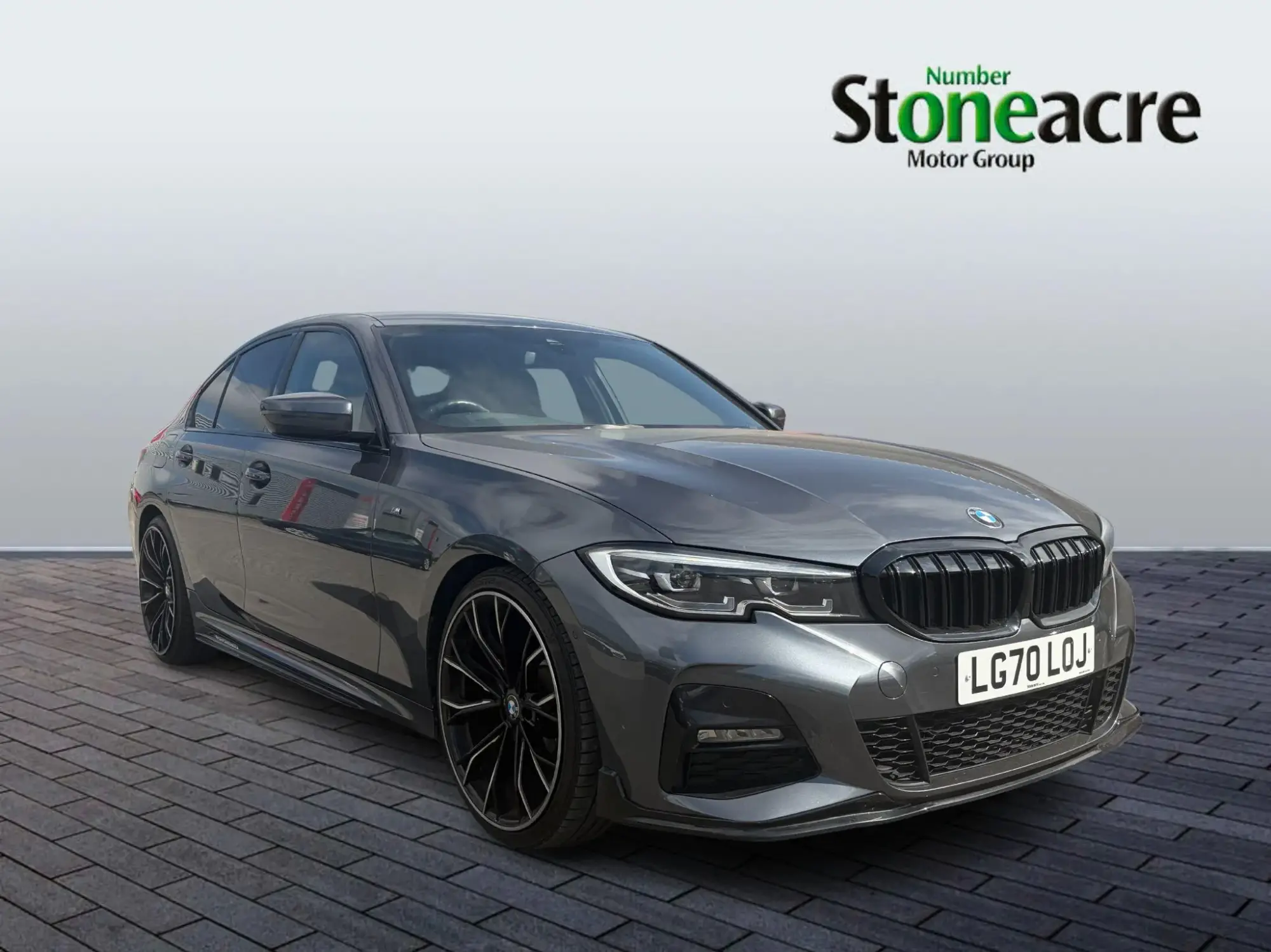 BMW 3 Series 2.0 320i M Sport Auto Euro 6 (s/s) 4dr LG70LOJ Image 1