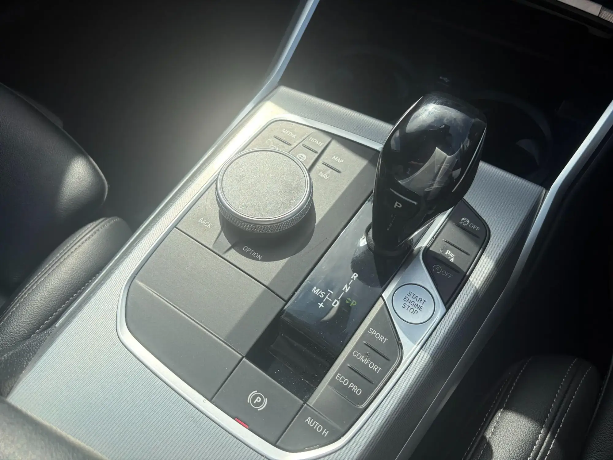 BMW 3 Series Image 9