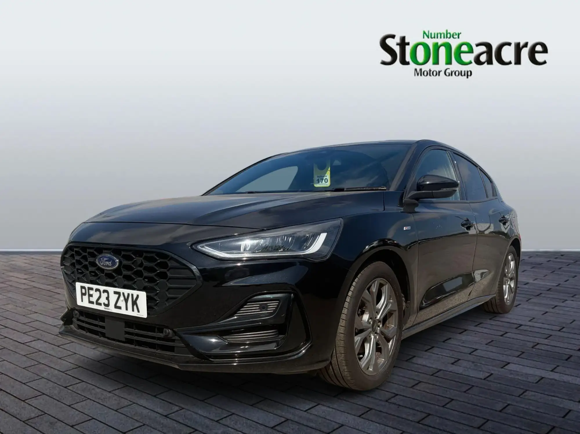 Ford Focus 1.0 EcoBoost Hybrid mHEV 155 ST-Line 5dr PE23ZYK Image 3