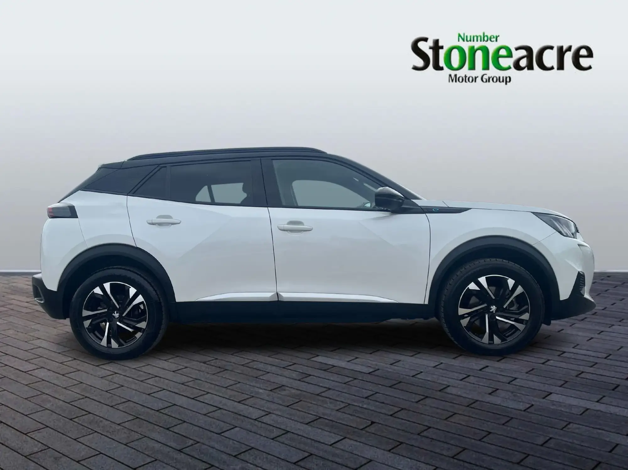 Peugeot E-2008 Image 2