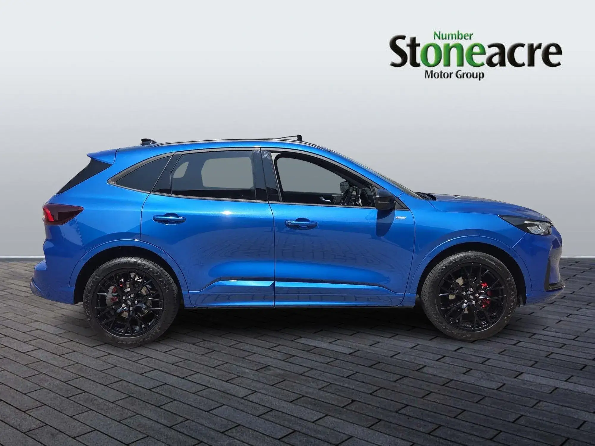 Ford Kuga 2.5h Duratec ST-Line X Black Package CVT Euro 6 (s/s) 5dr Image 2