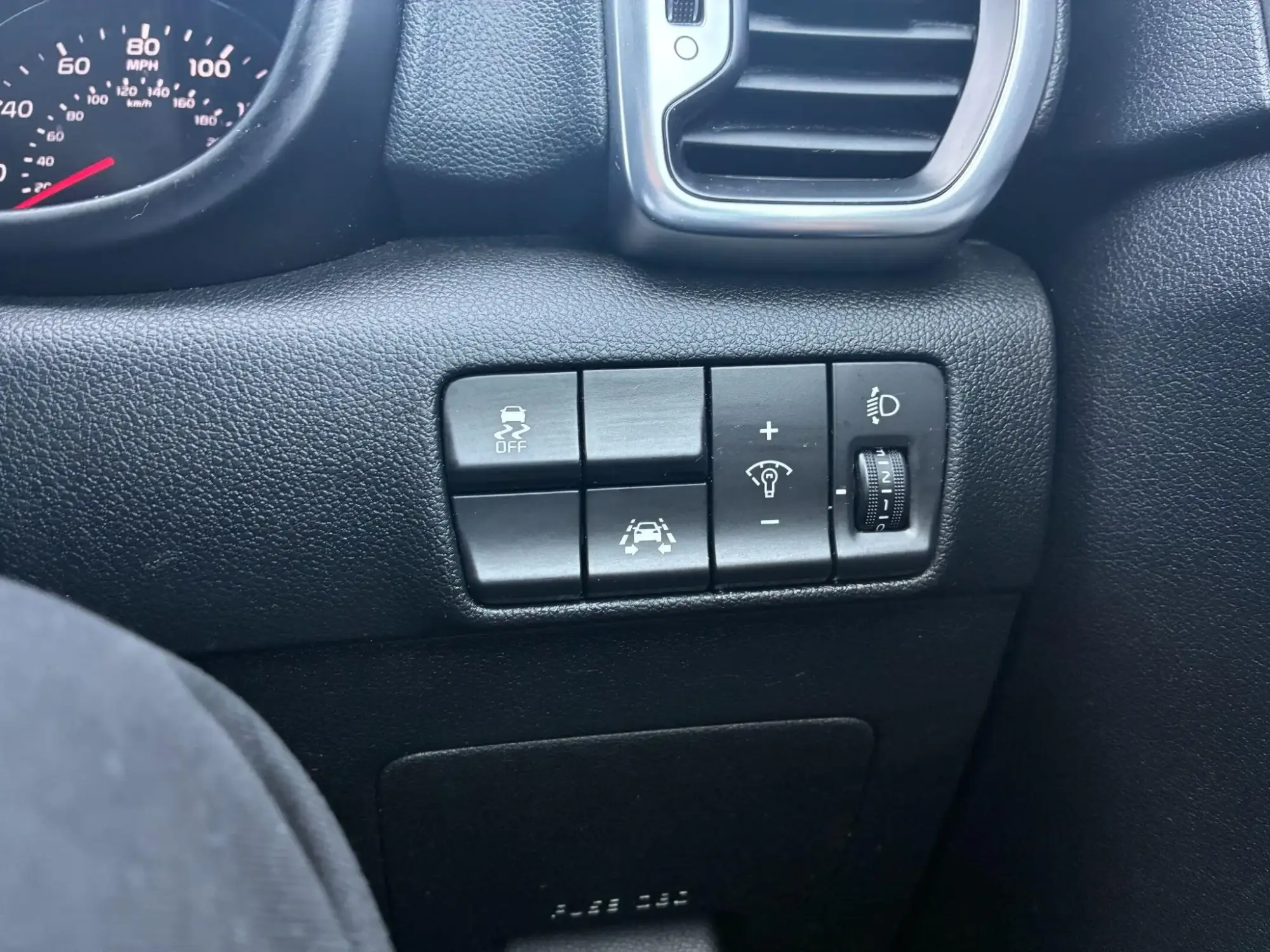 Kia Sportage Image 16