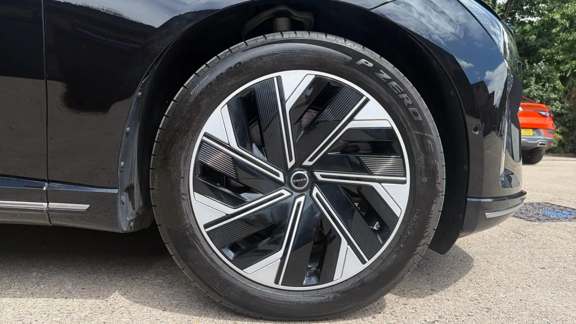 Volvo ES90 Image 9