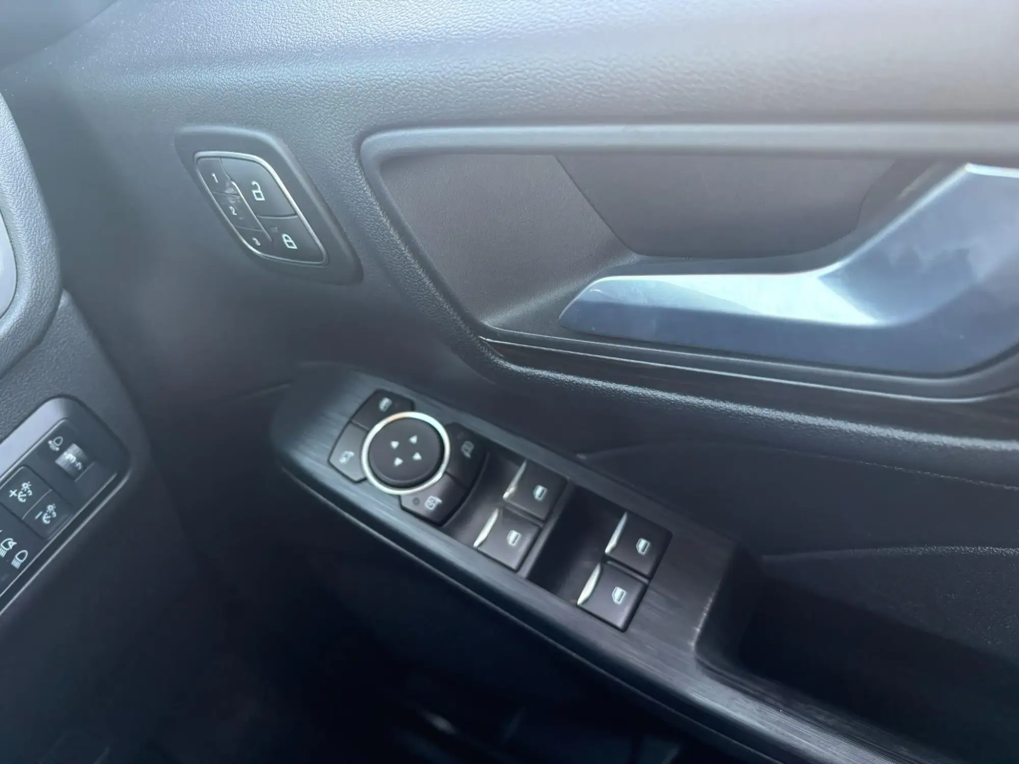 Ford Kuga Image 24 Ford Kuga Image 24