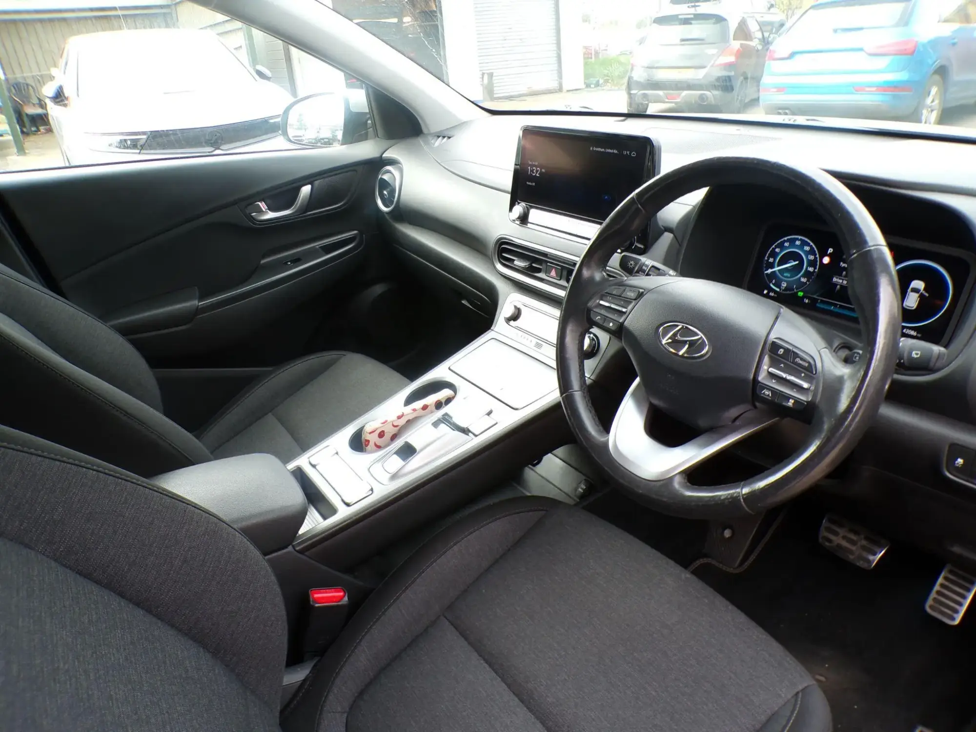 Hyundai KONA Image 12