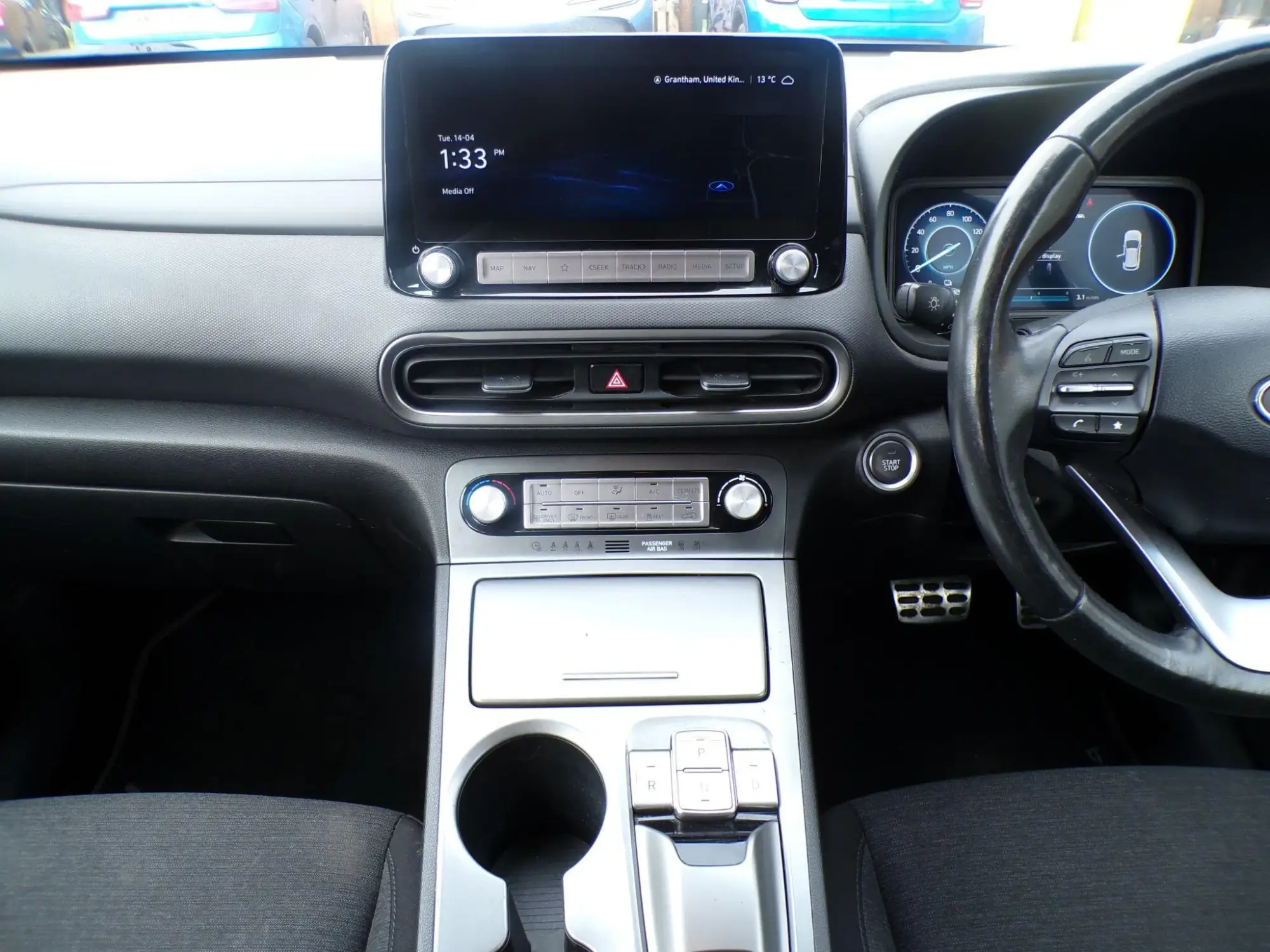 Hyundai KONA Image 18