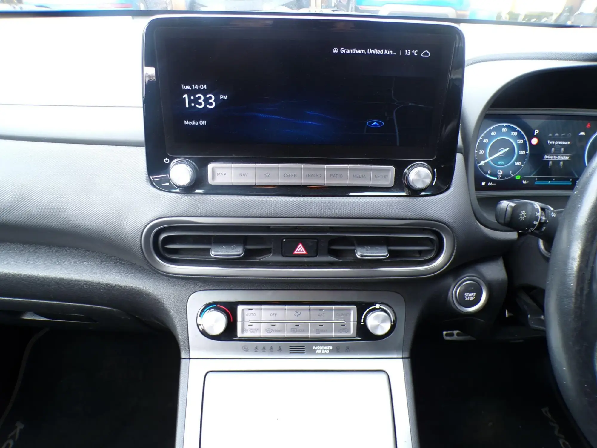 Hyundai KONA Image 21