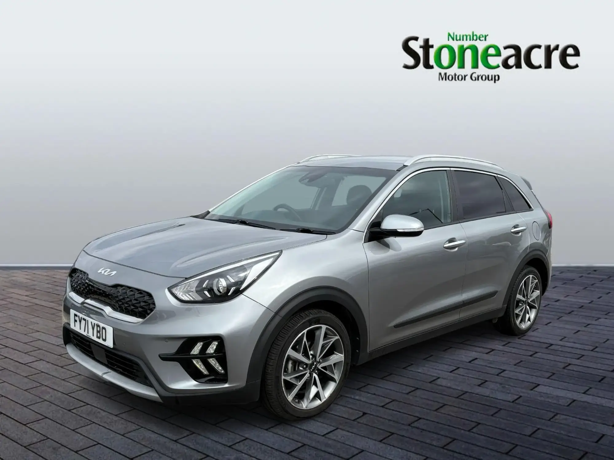 Kia Niro Hybrid 1.6 GDi Hybrid 3 5dr DCT FY71YBO Image 3