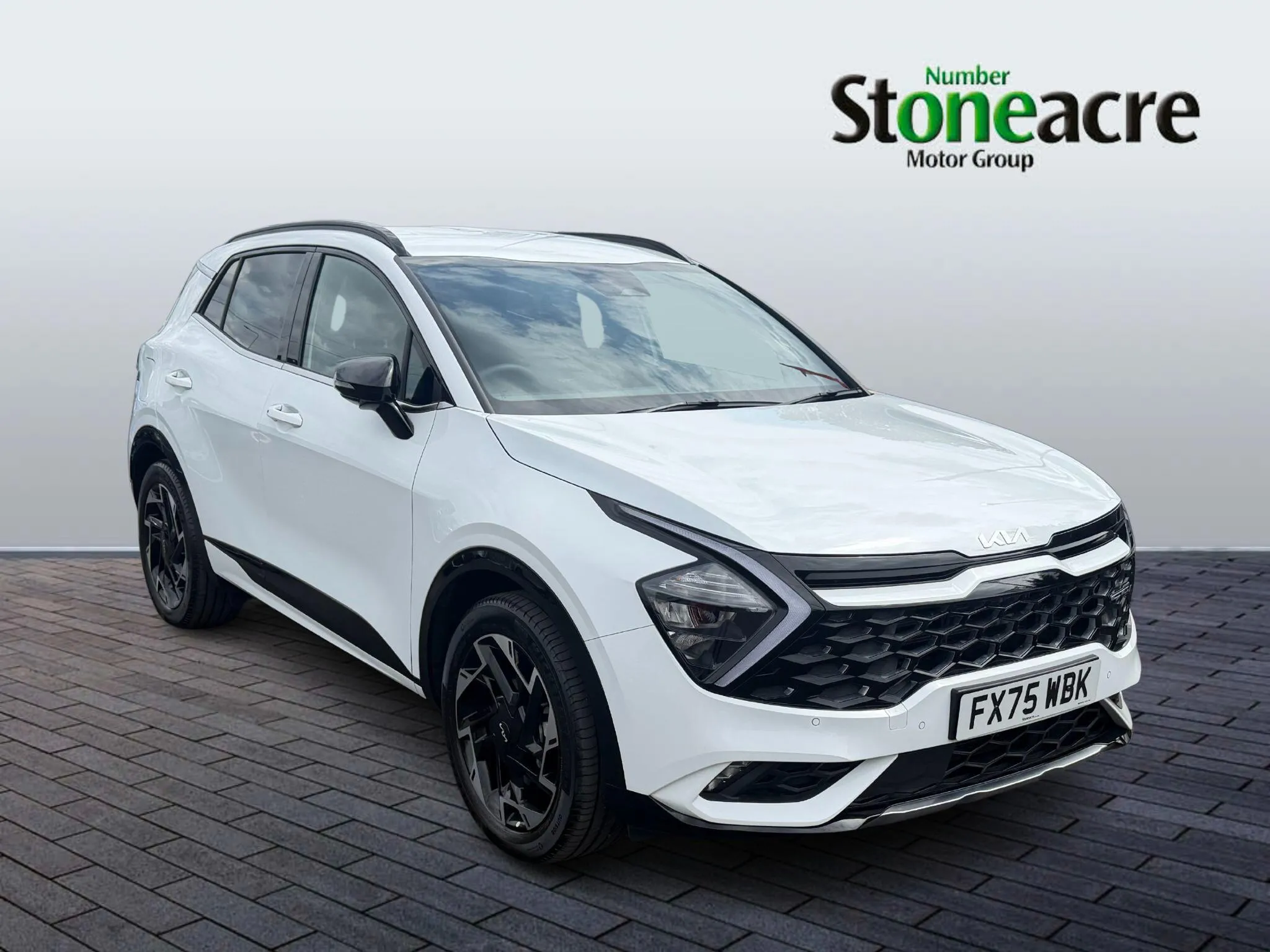 Kia Sportage Plug-In Hybrid listing photo