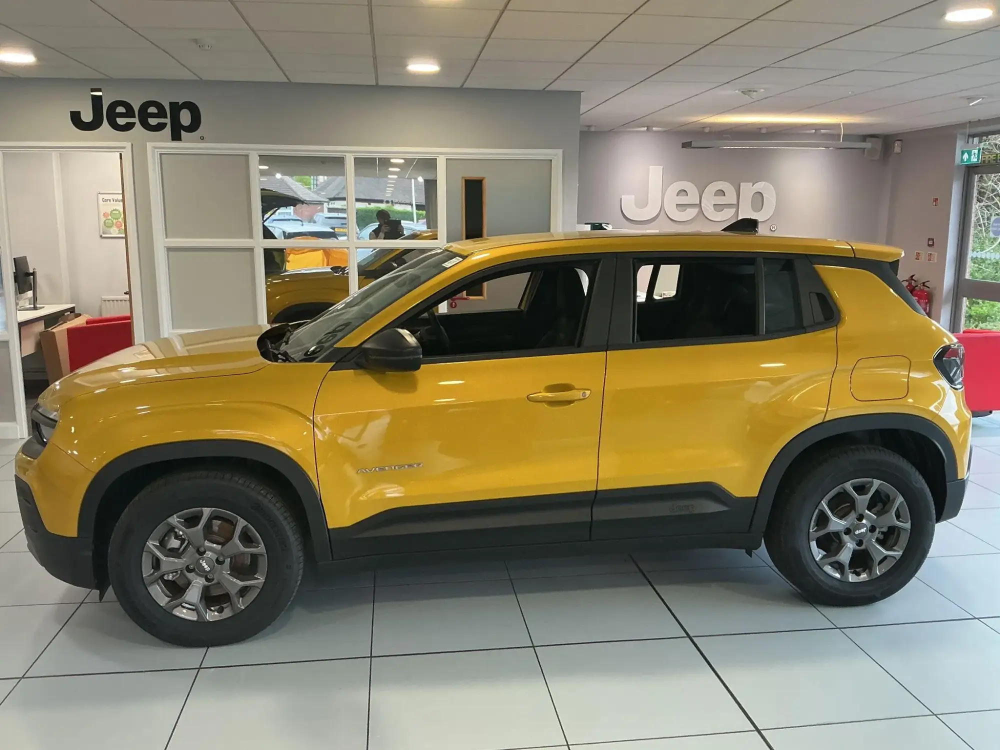 Jeep Avenger Full-Electric Image 4