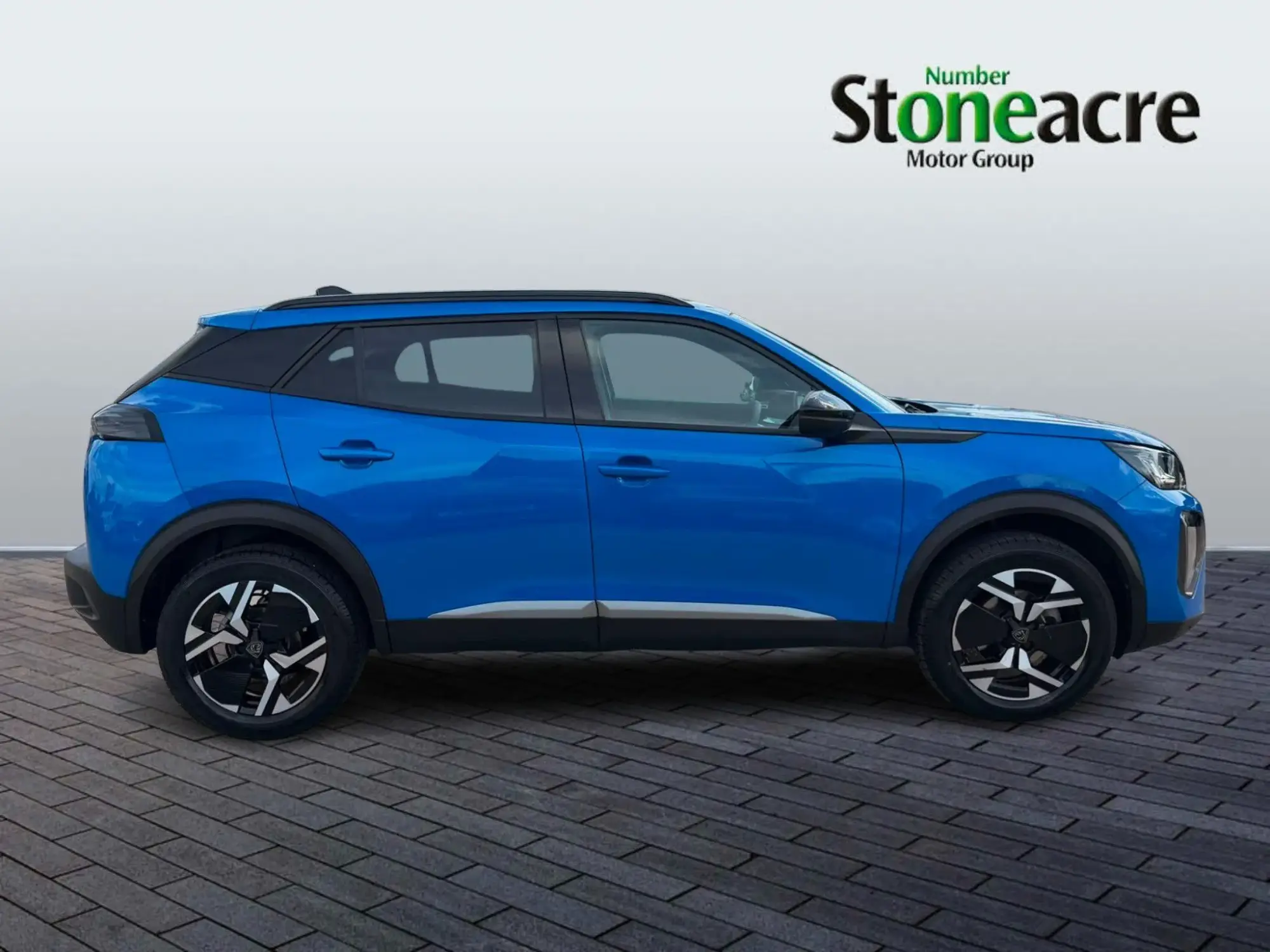 Peugeot 2008 Image 2