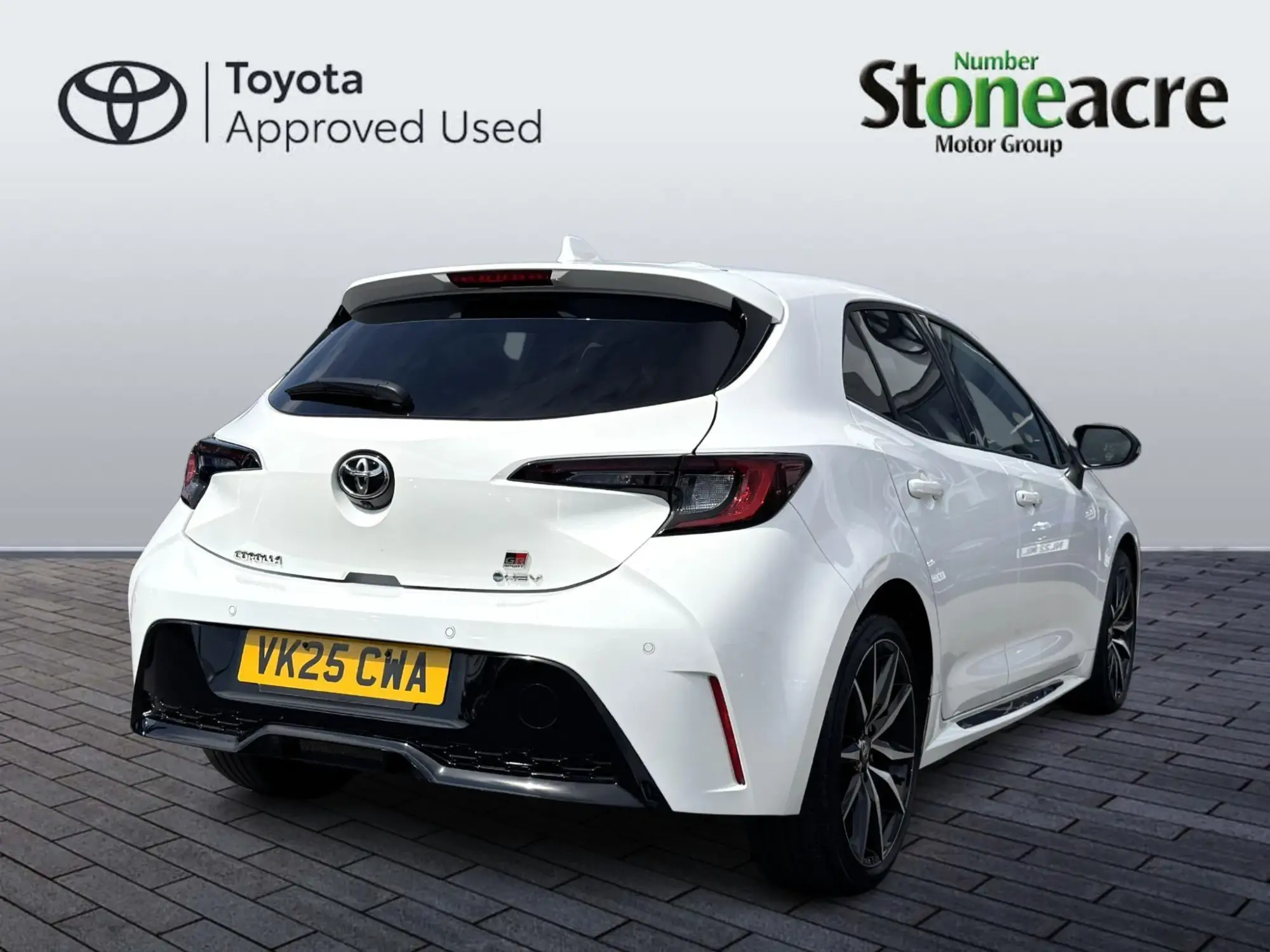 Toyota Corolla Hatchback Image 3 Toyota Corolla Hatchback Image 3