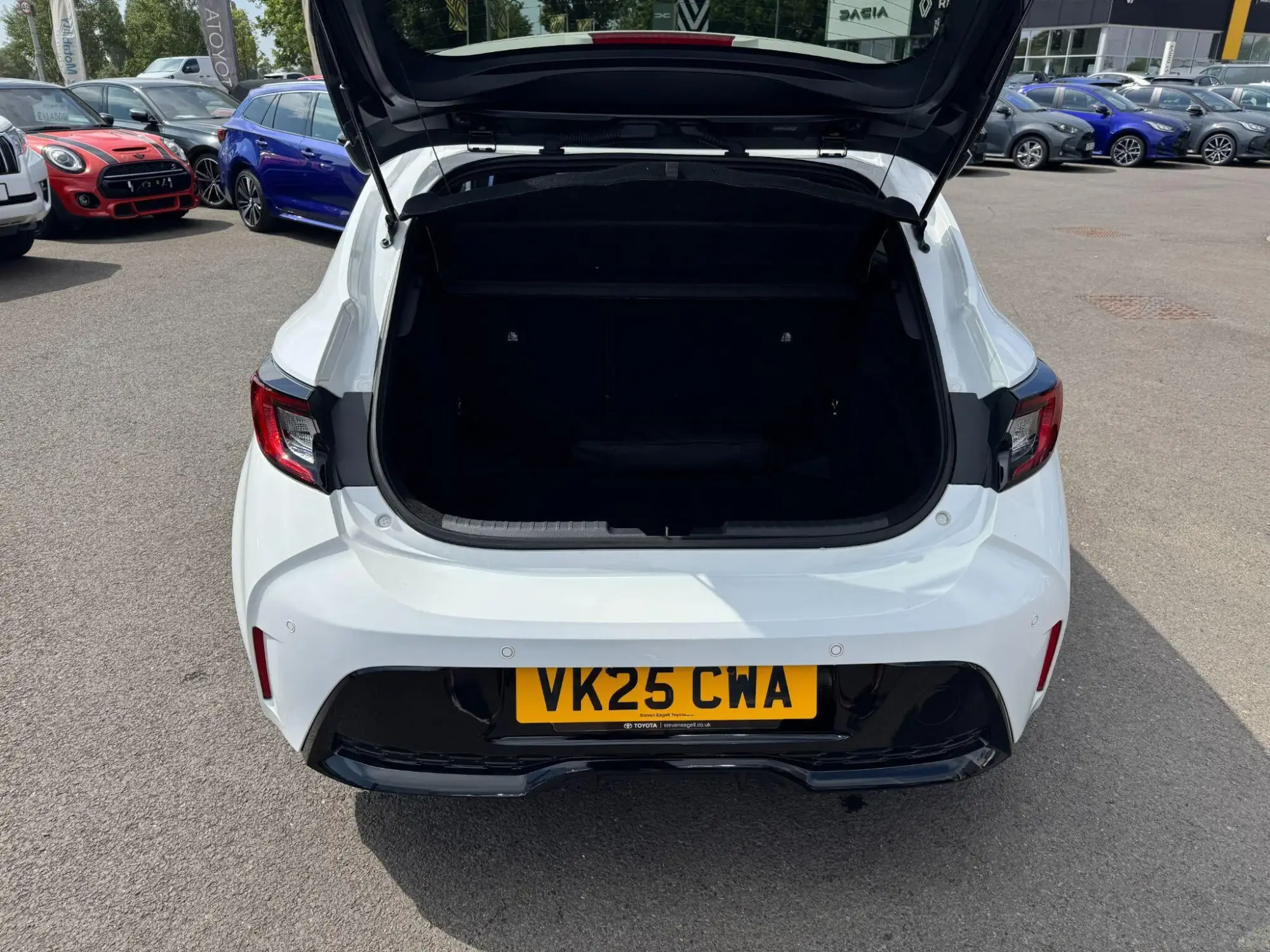 Toyota Corolla Hatchback Image 10 Toyota Corolla Hatchback Image 10
