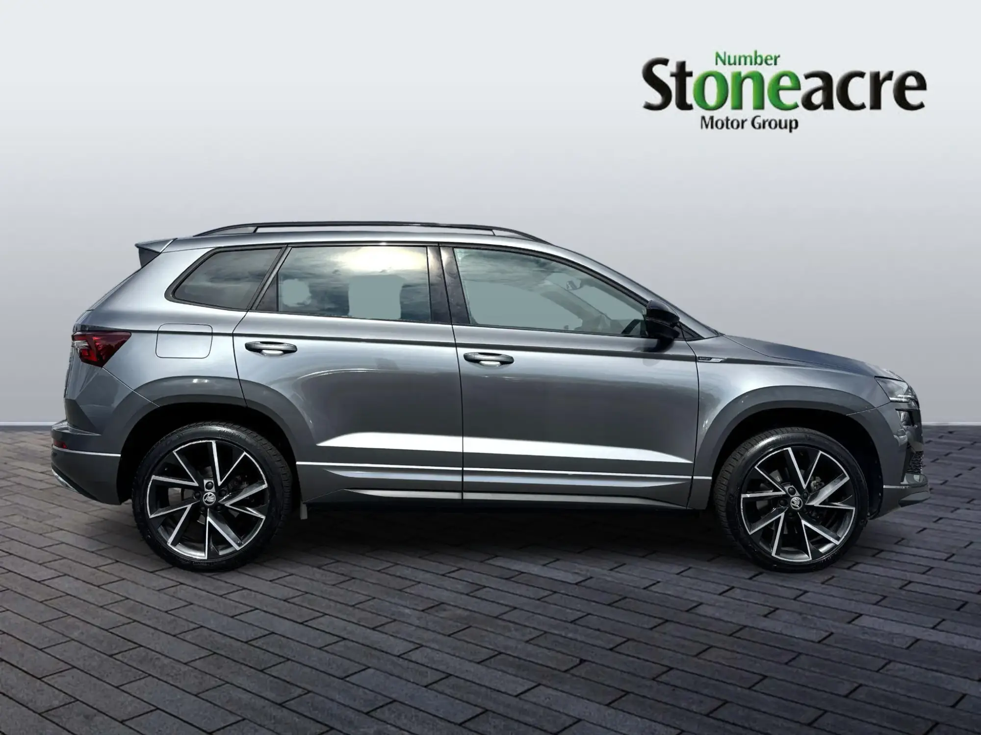 Skoda Karoq 2.0 TDI SportLine DSG 4WD Euro 6 (s/s) 5dr KS23VDT Image 2