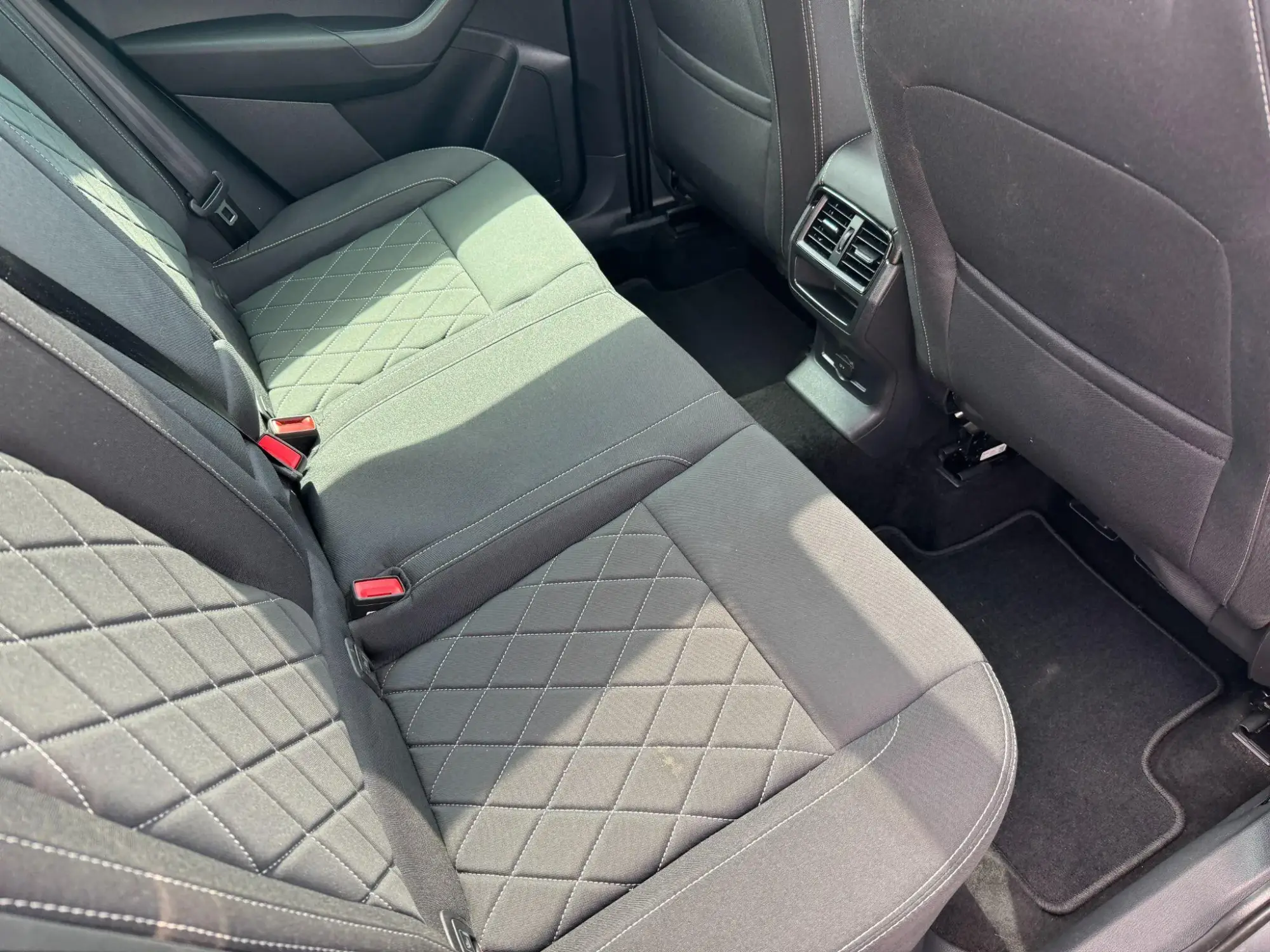 Skoda Karoq Image 12 Skoda Karoq Image 12