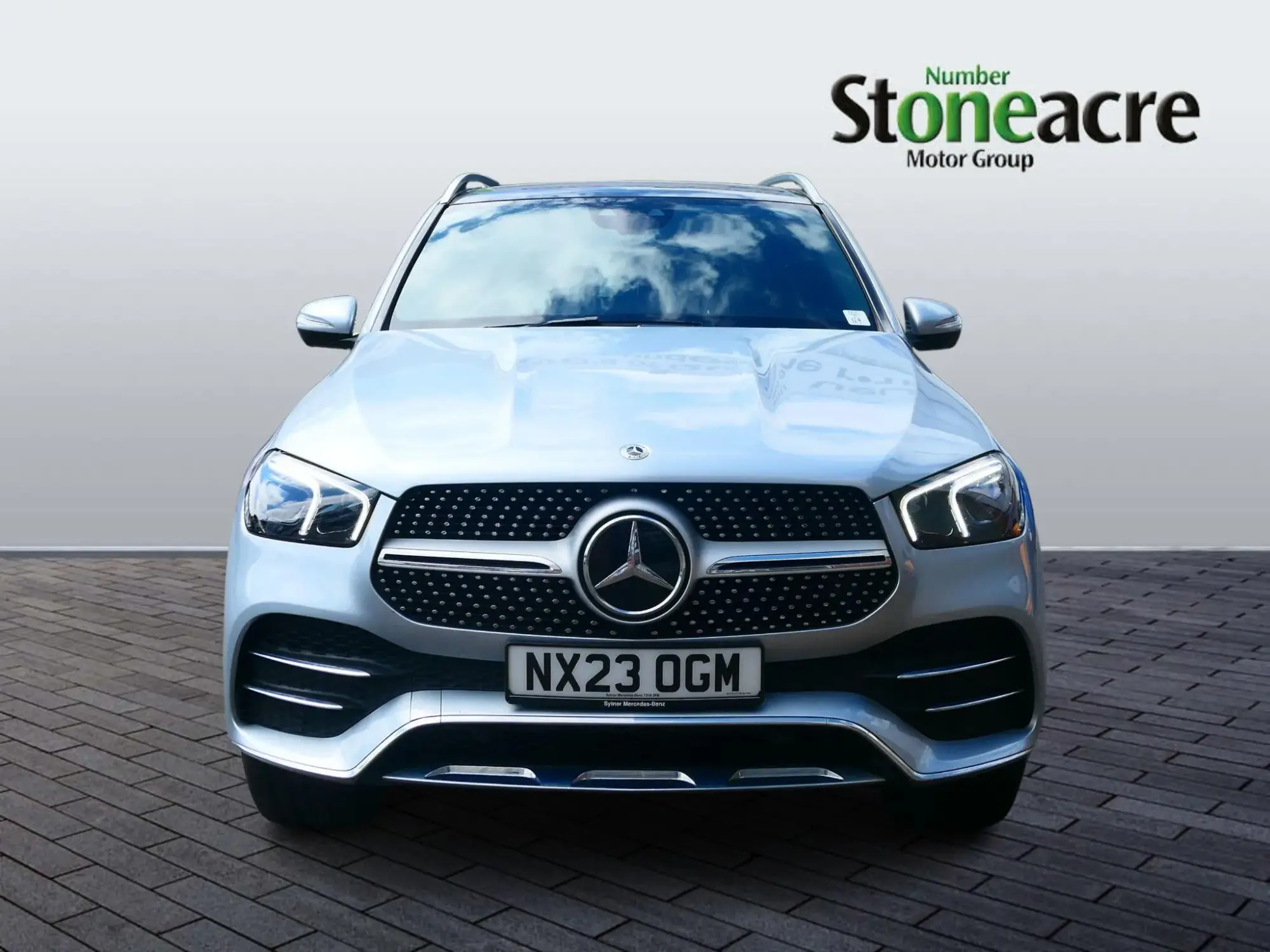Mercedes-Benz GLE 2.9 GLE400d AMG Line (Premium Plus) G-Tronic 4MATIC Euro 6 (s/s) 5dr (7 Seat) NX23OGM Image 2 Mercedes-Benz GLE 2.9 GLE400d AMG Line (Premium Plus) G-Tronic 4MATIC Euro 6 (s/s) 5dr (7 Seat) NX23OGM Image 2