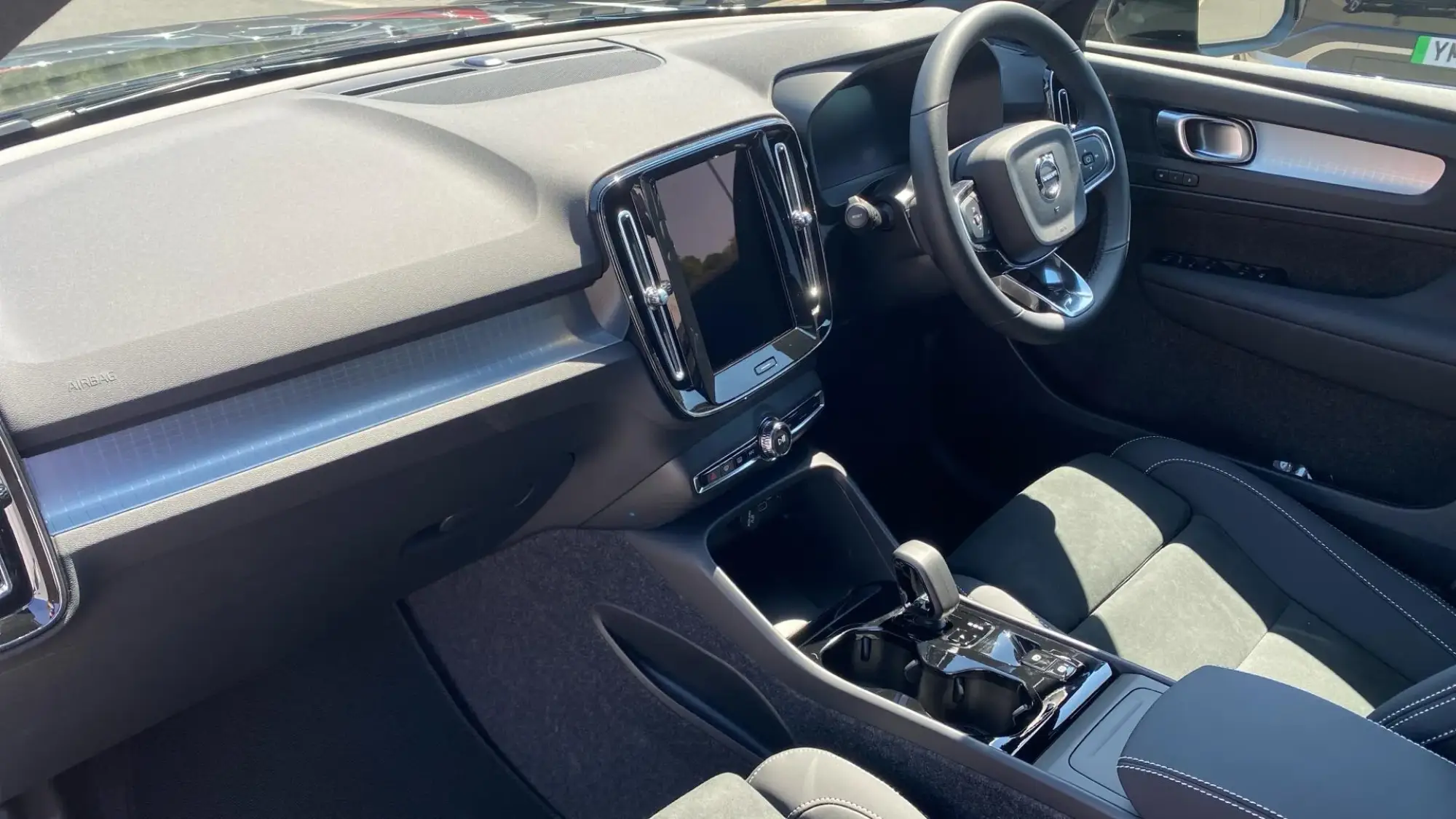 Volvo XC40 Image 11