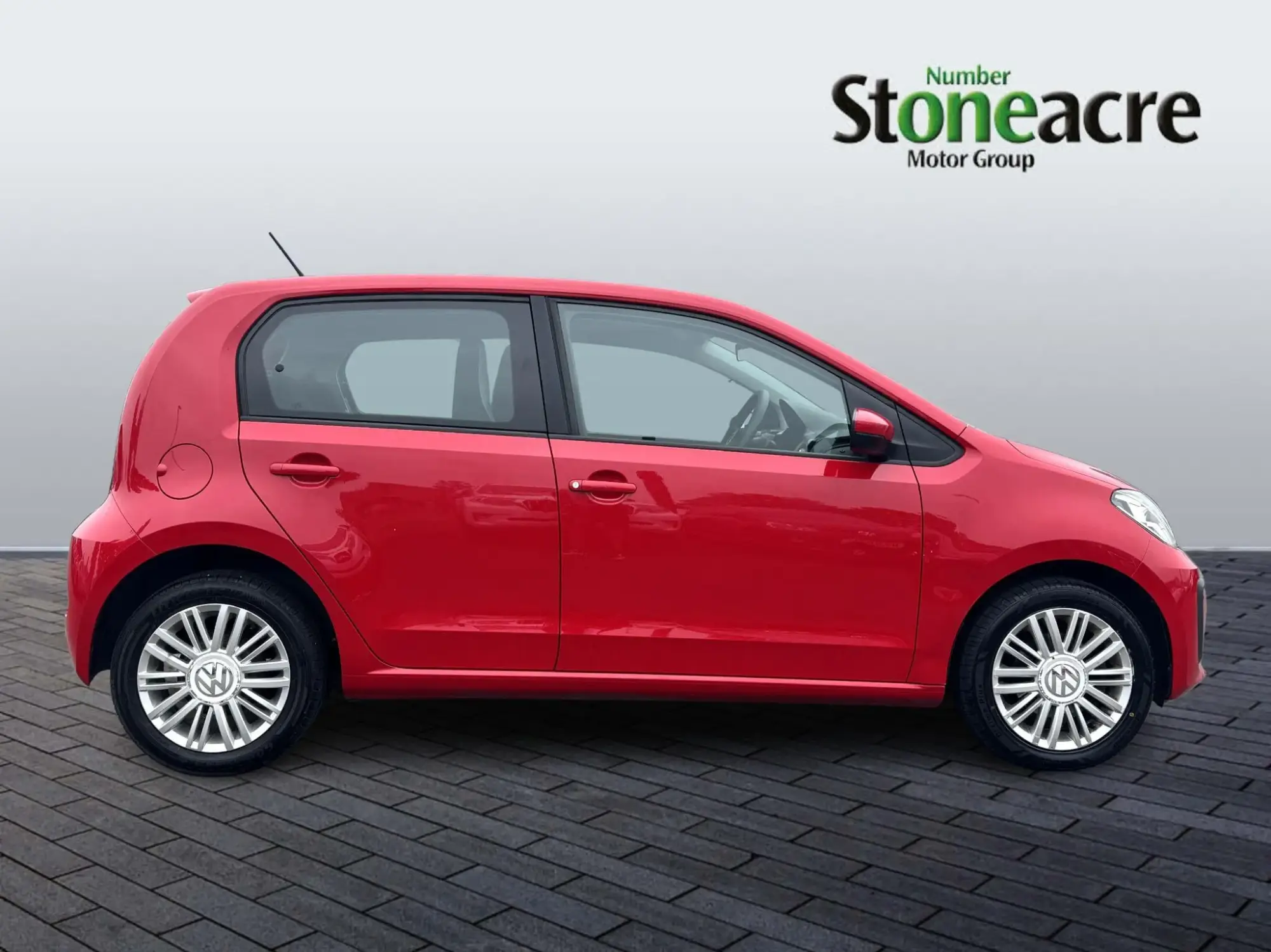 Volkswagen up! 1.0 BlueMotion Tech Move up! Euro 6 (s/s) 5dr NV66AWX Image 2