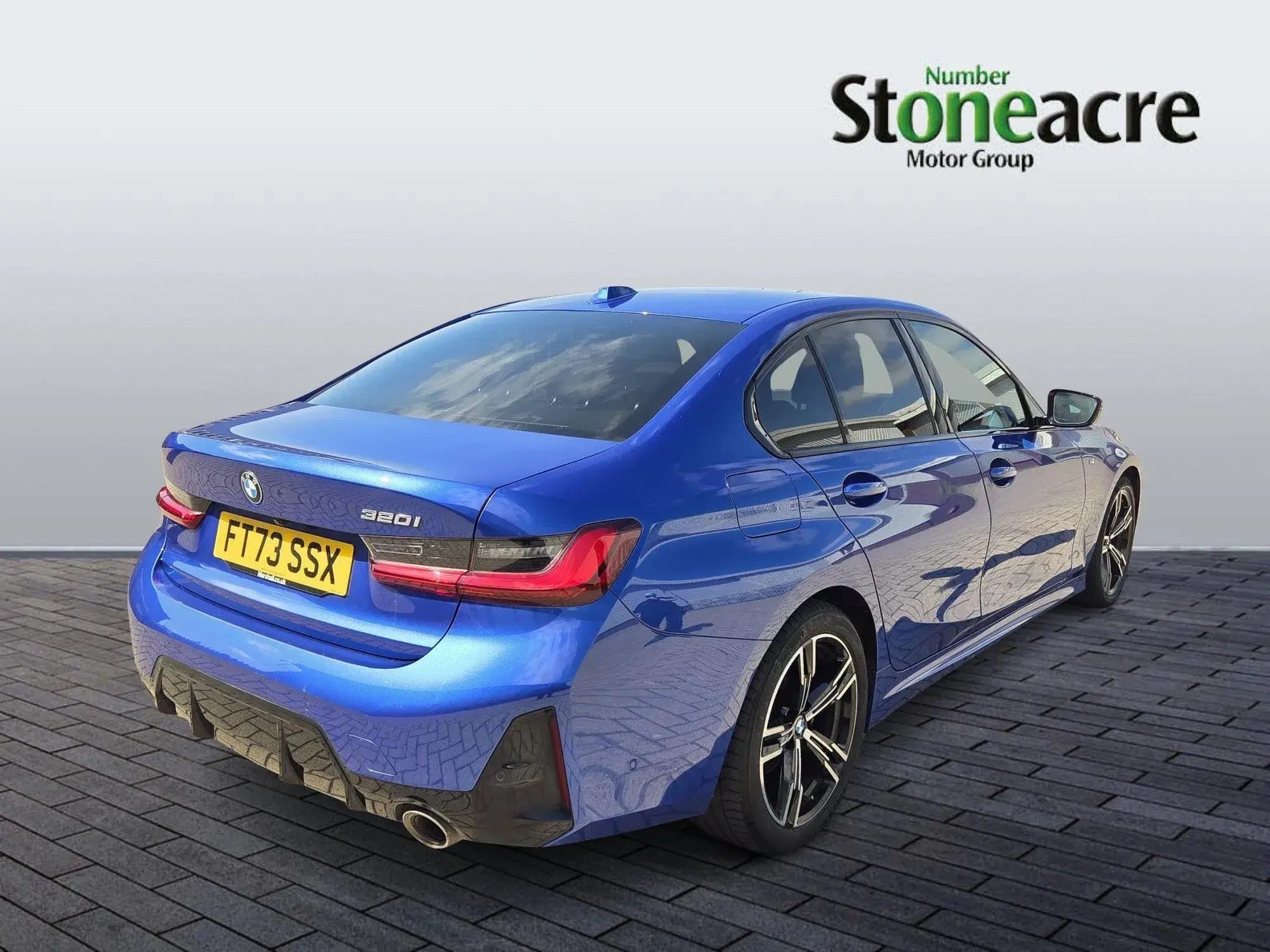 BMW 3 Series 2.0 320i M Sport Auto Euro 6 (s/s) 4dr FT73SSX Image 3